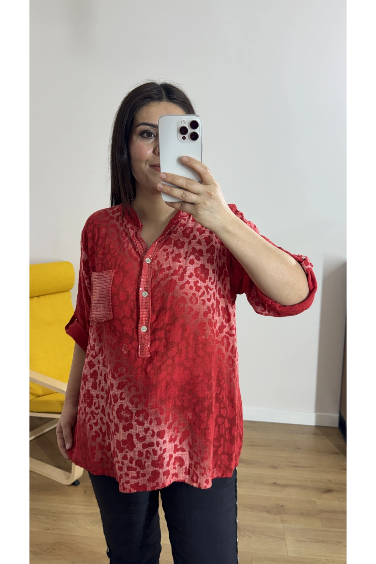 Leopar Desenli Hakim Yaka Kırmızı İthal Bluz