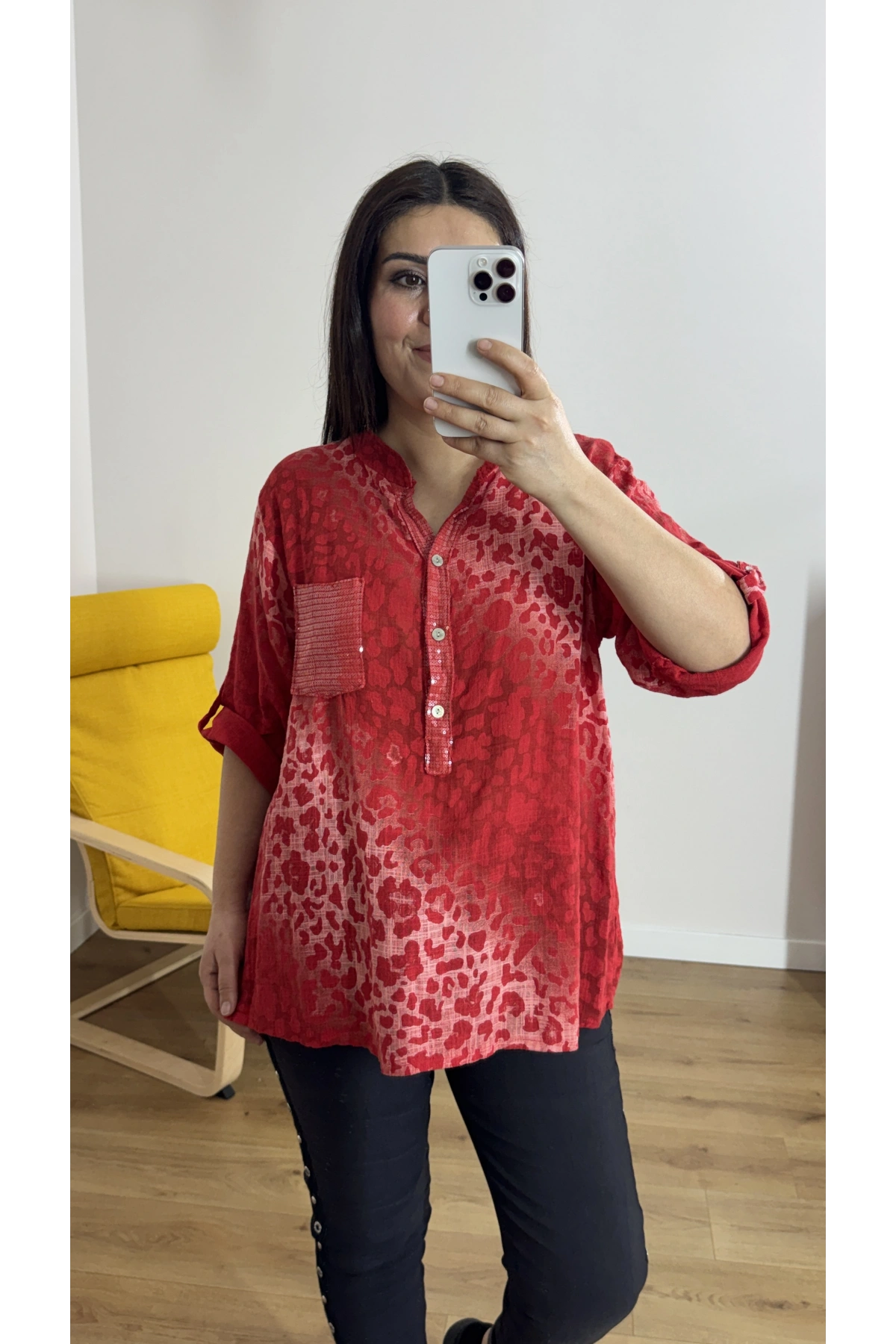 Leopar Desenli Hakim Yaka Kırmızı İthal Bluz