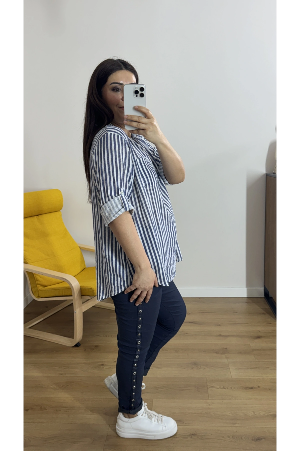 Lacivert Çizgili Beyaz İthal Bluz