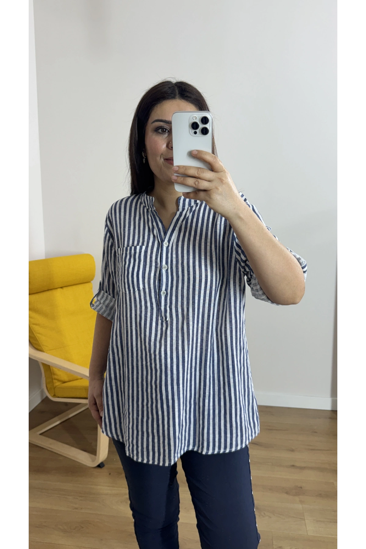Lacivert Çizgili Beyaz İthal Bluz