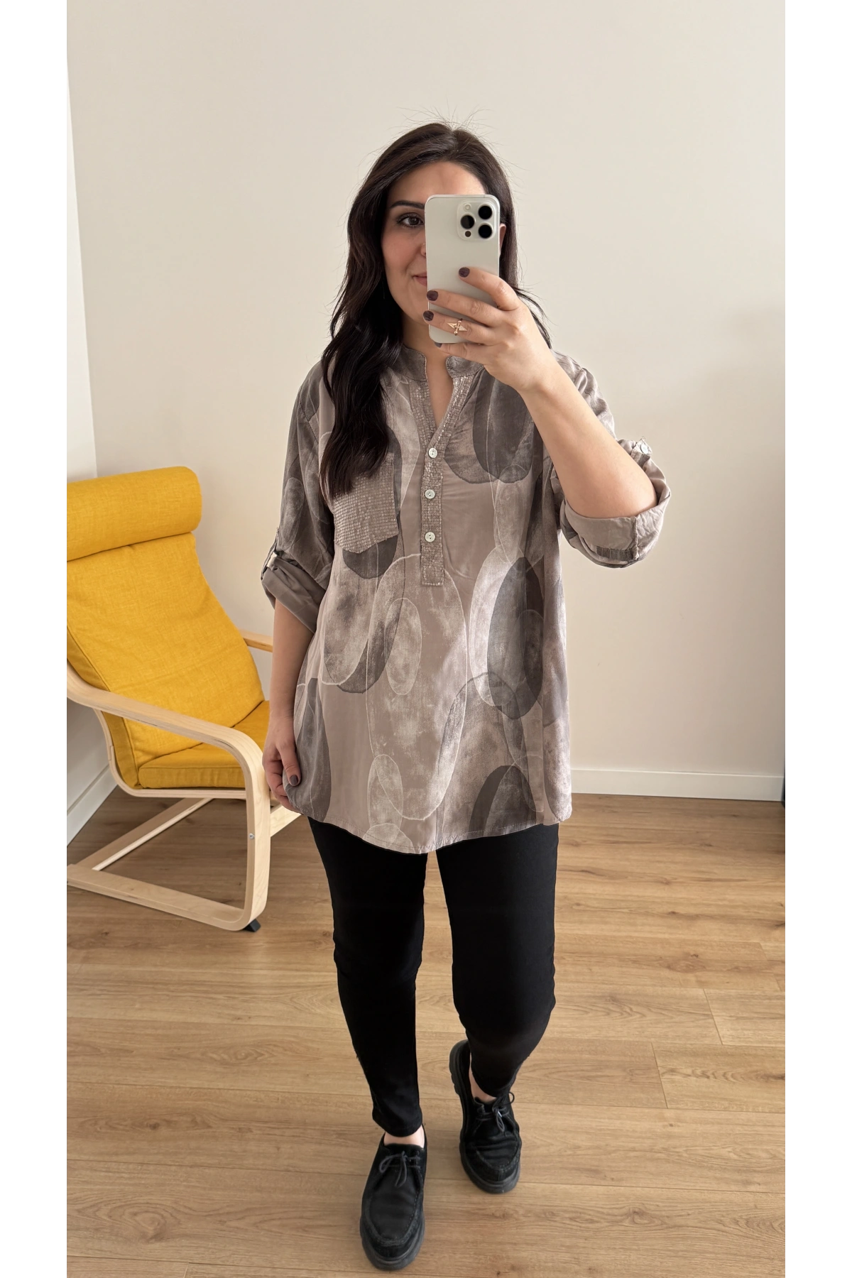 Hakim Yaka Pul Payet İşlemeli Vizon Renk İthal Gömlek