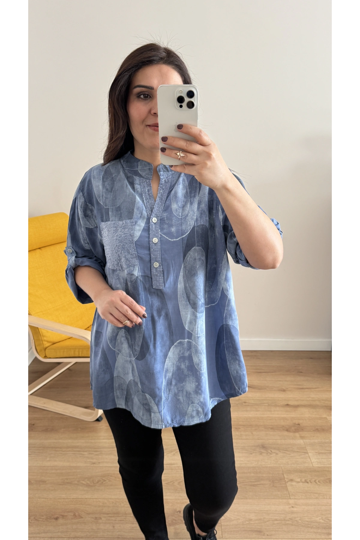 Hakim Yaka Pul Payet İşlemeli Mavi İthal Gömlek