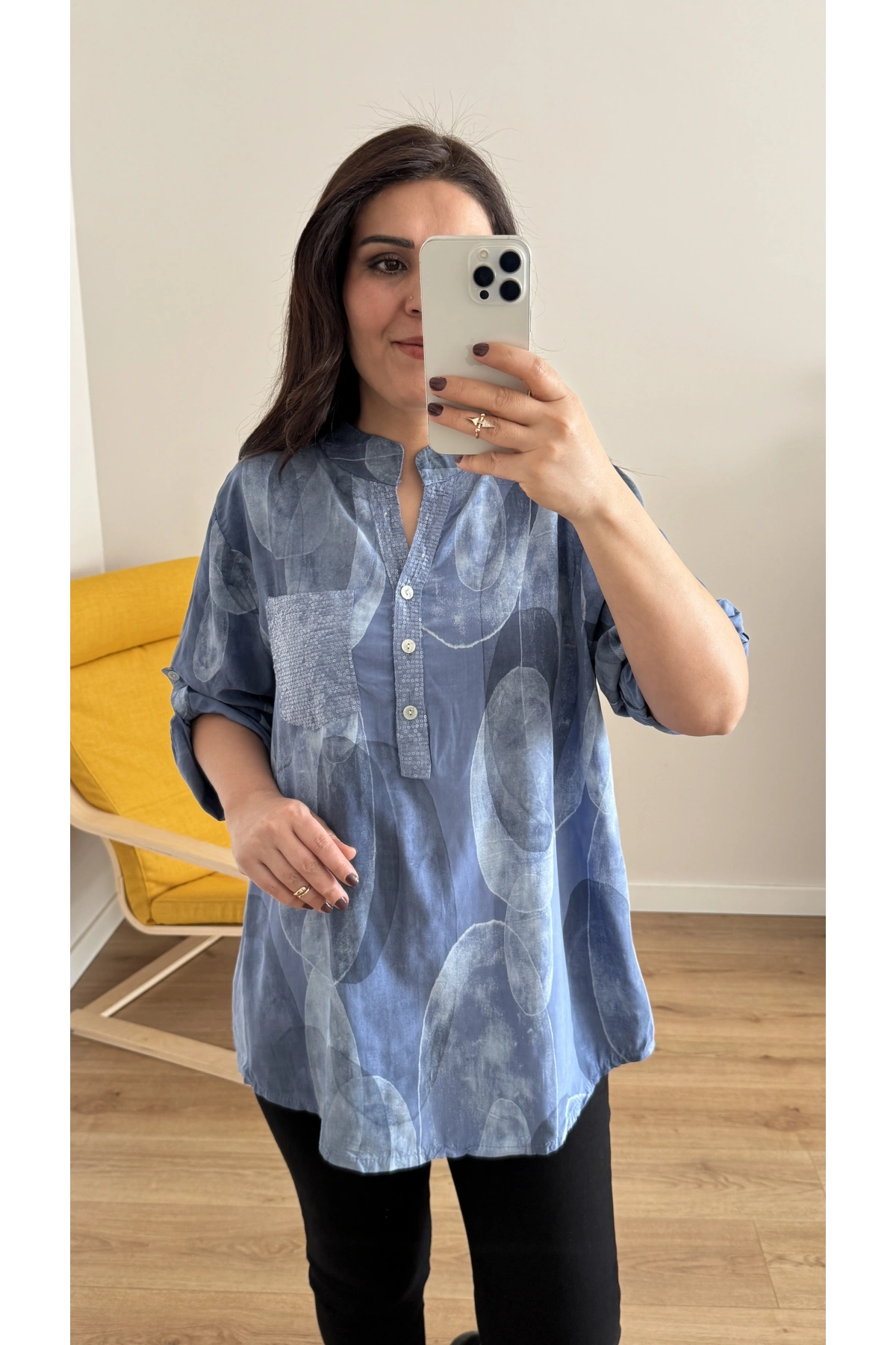 Hakim Yaka Pul Payet İşlemeli Mavi İthal Gömlek