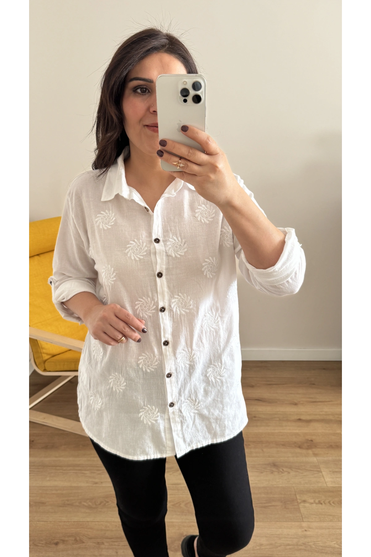 Nakış İşlemeli Pamuklu Beyaz Gömlek