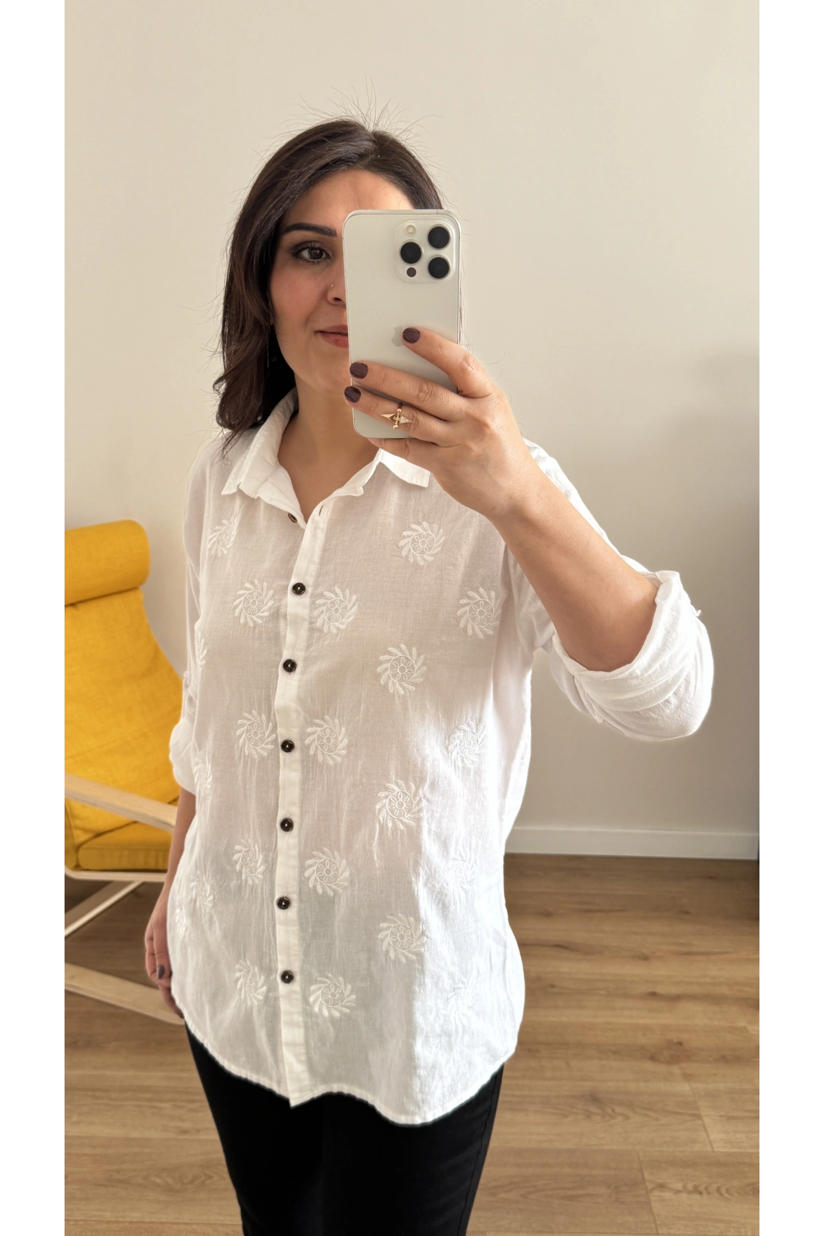 Nakış İşlemeli Pamuklu Beyaz Gömlek