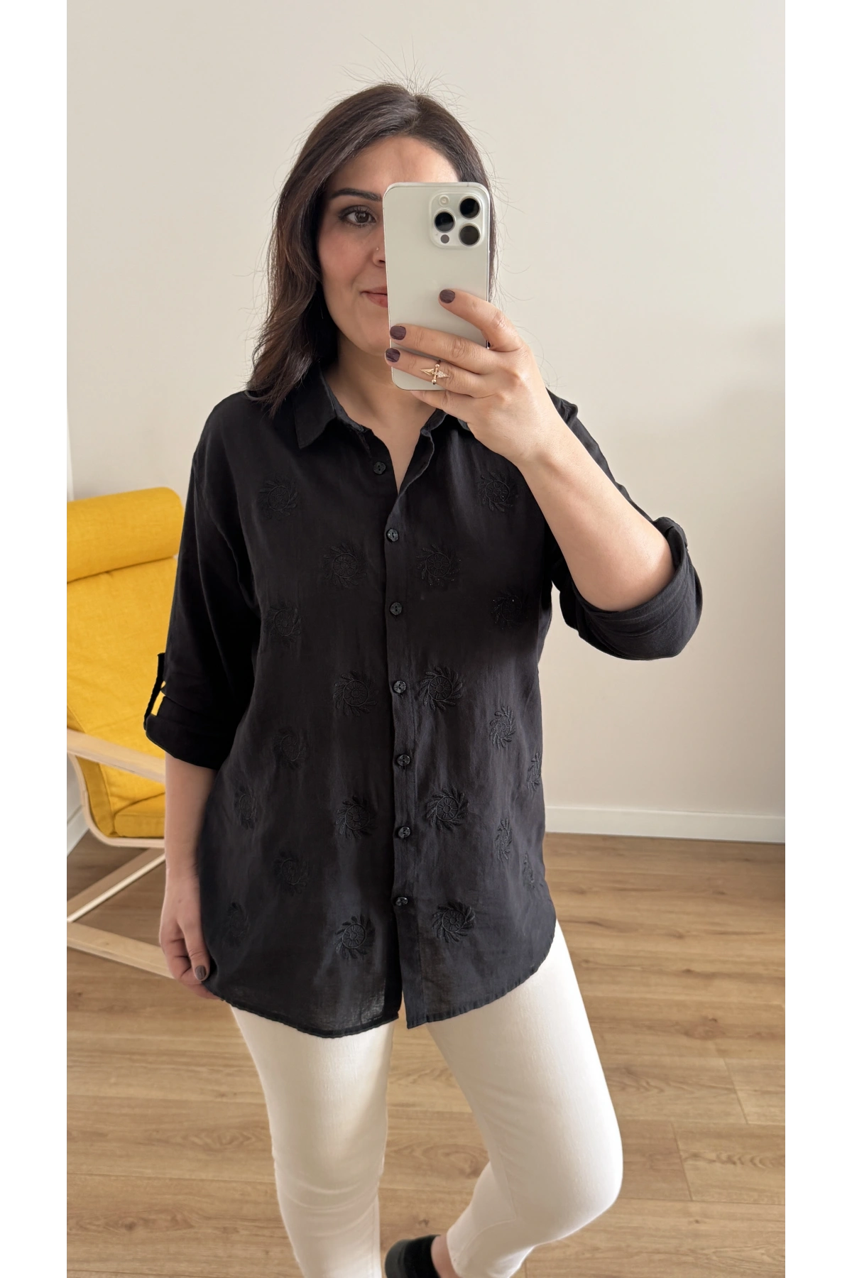 Nakış İşlemeli Pamuklu Siyah Gömlek