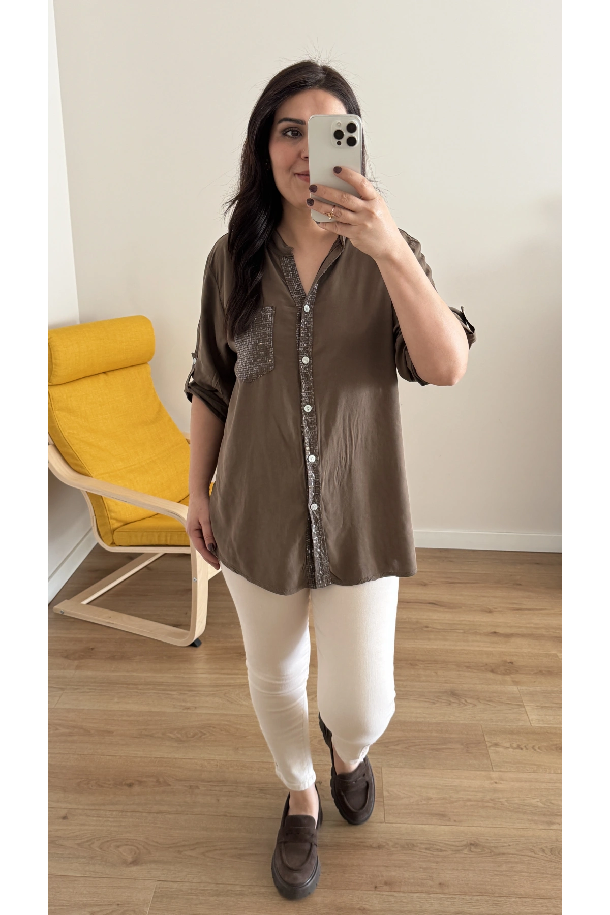 Pul Payet İşlemeli Kahverengi İthal Gömlek