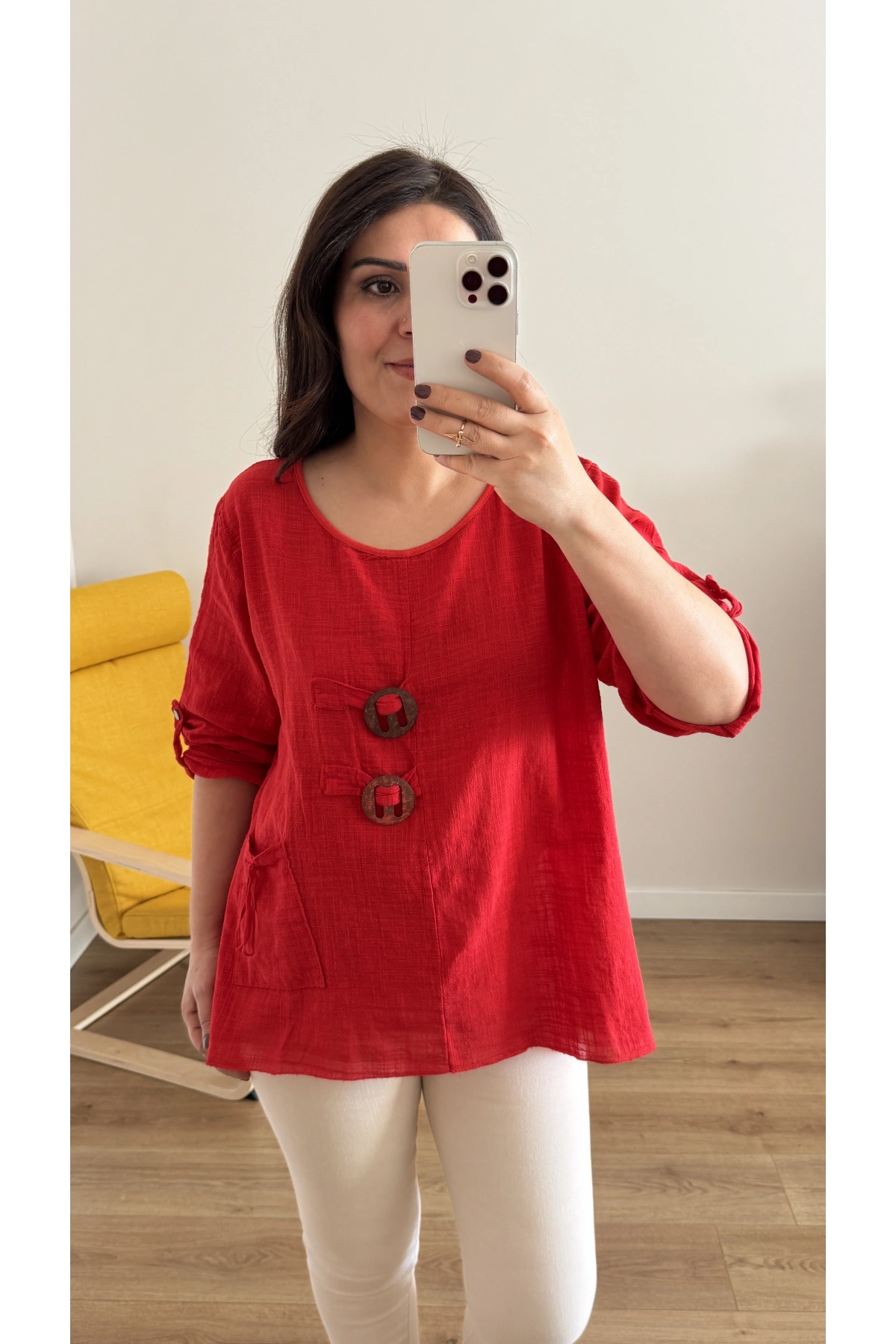 Düğme Detaylı Kırmızı İthal Bluz