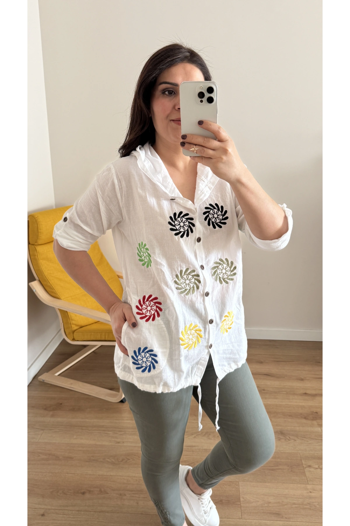 Nakışlı Renkli İşlemeli Pamuklu Kapüşonlu Gömlek