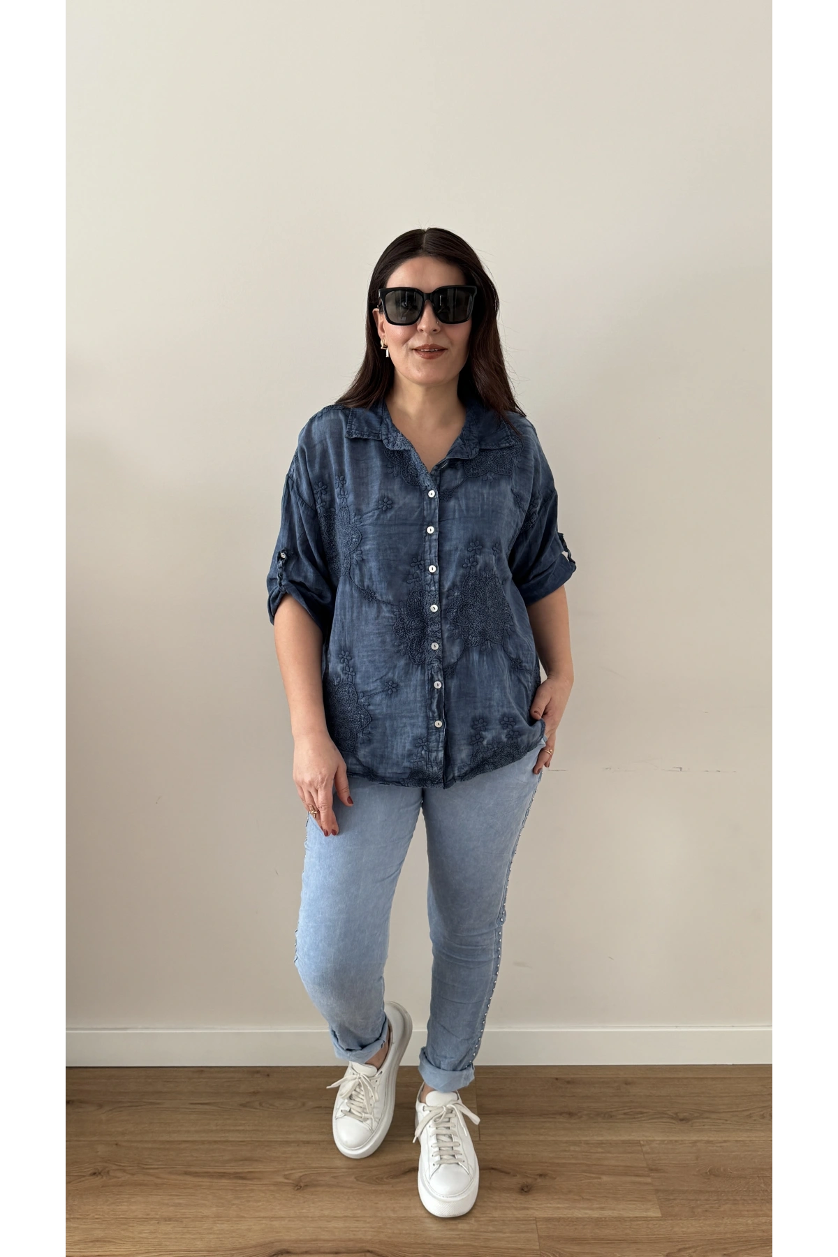 Yanı Zımba Şeritli Açık Mavi İthal Pantolon