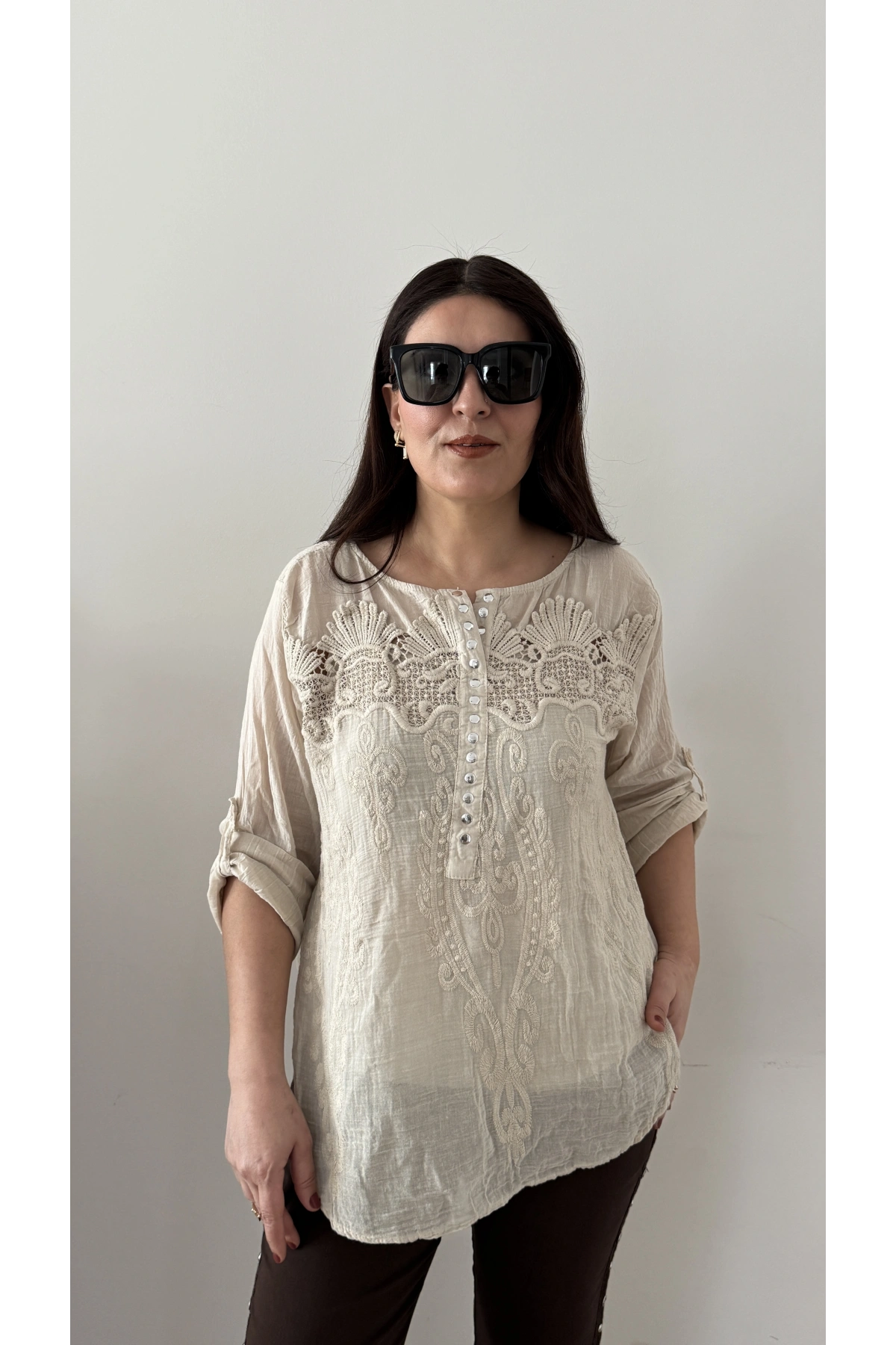 Nakışlı Zımba Düğmeli Krem Rengi İkili Takım Gömlek