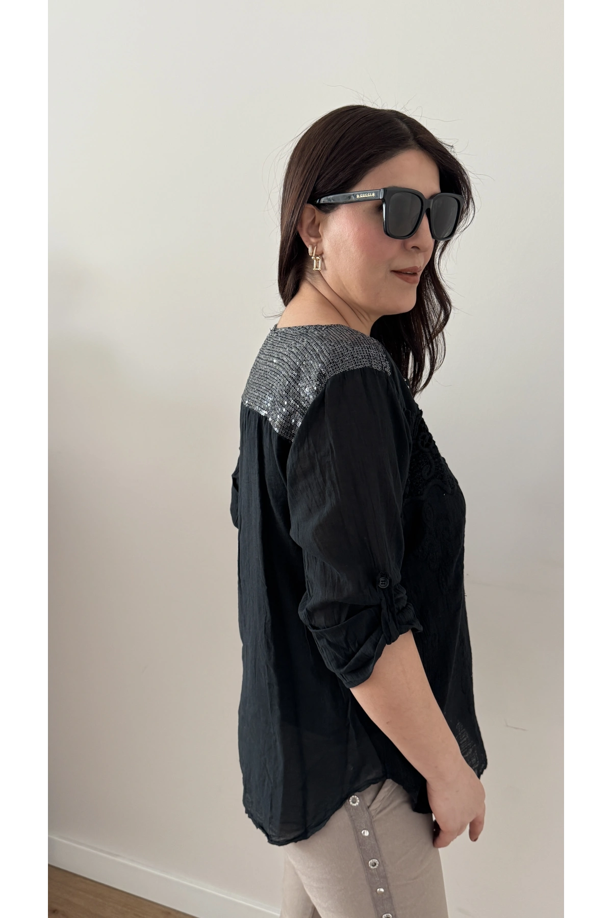 Nakışlı Zımba Düğmeli Siyah İkili ithal Gömlek