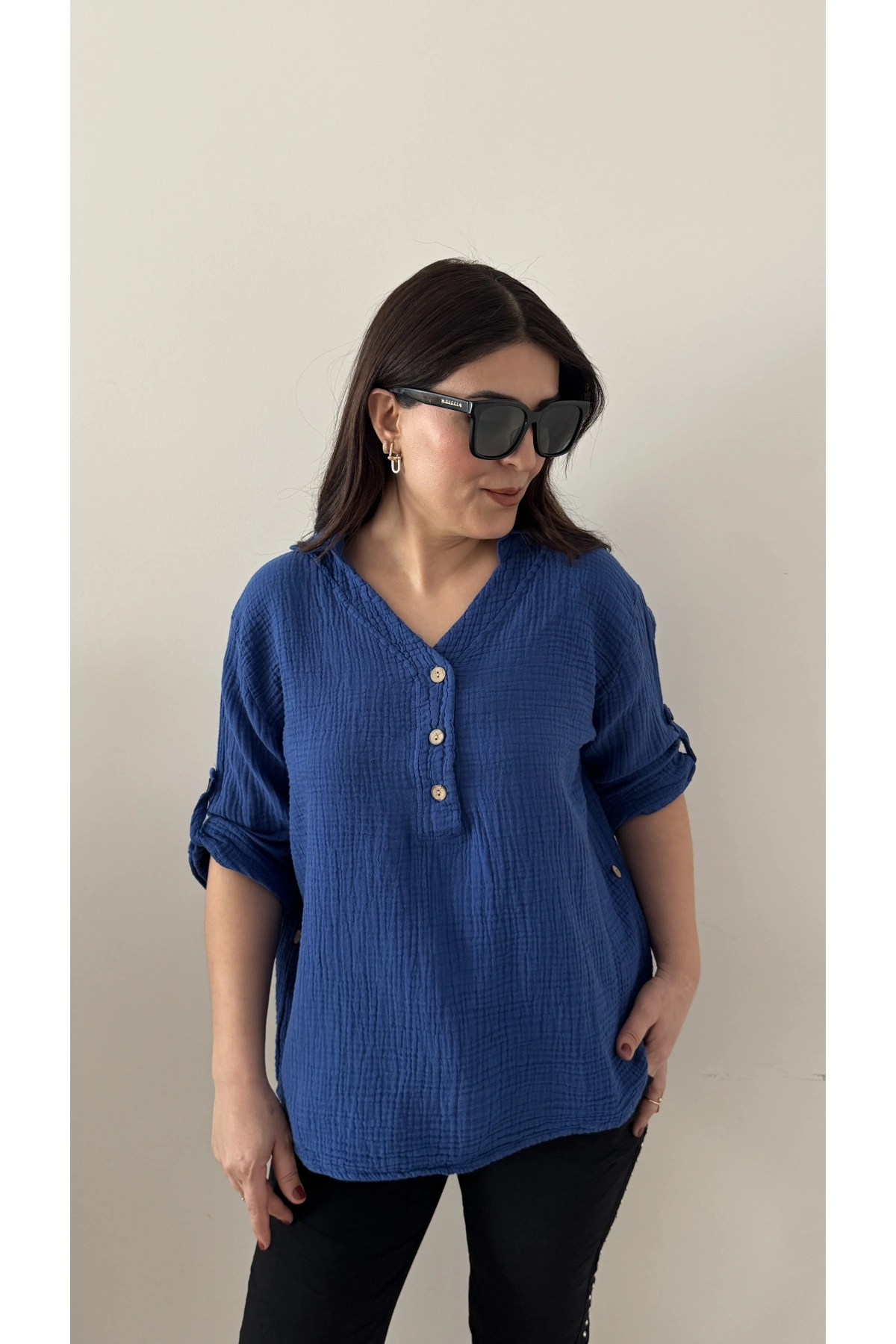 Yakalı Önü Düğmeli Saks Mavi Müslin  Bluz