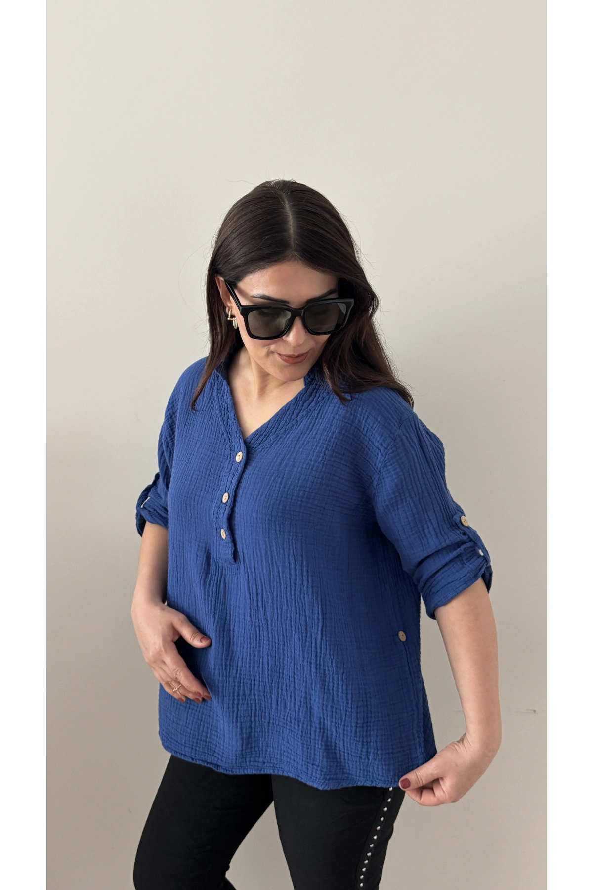 Yakalı Önü Düğmeli Saks Mavi Müslin  Bluz