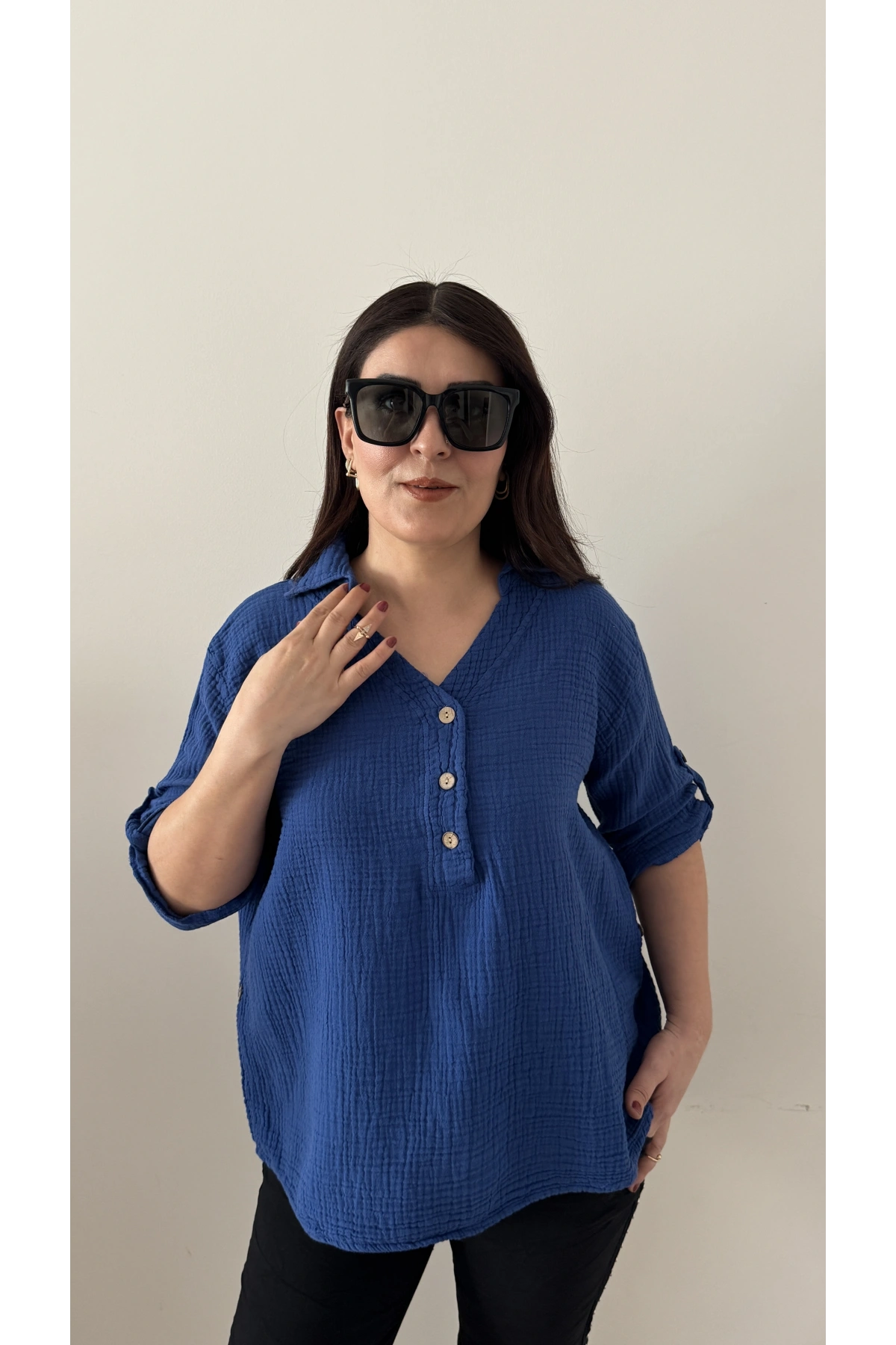 Yakalı Önü Düğmeli Saks Mavi Müslin  Bluz