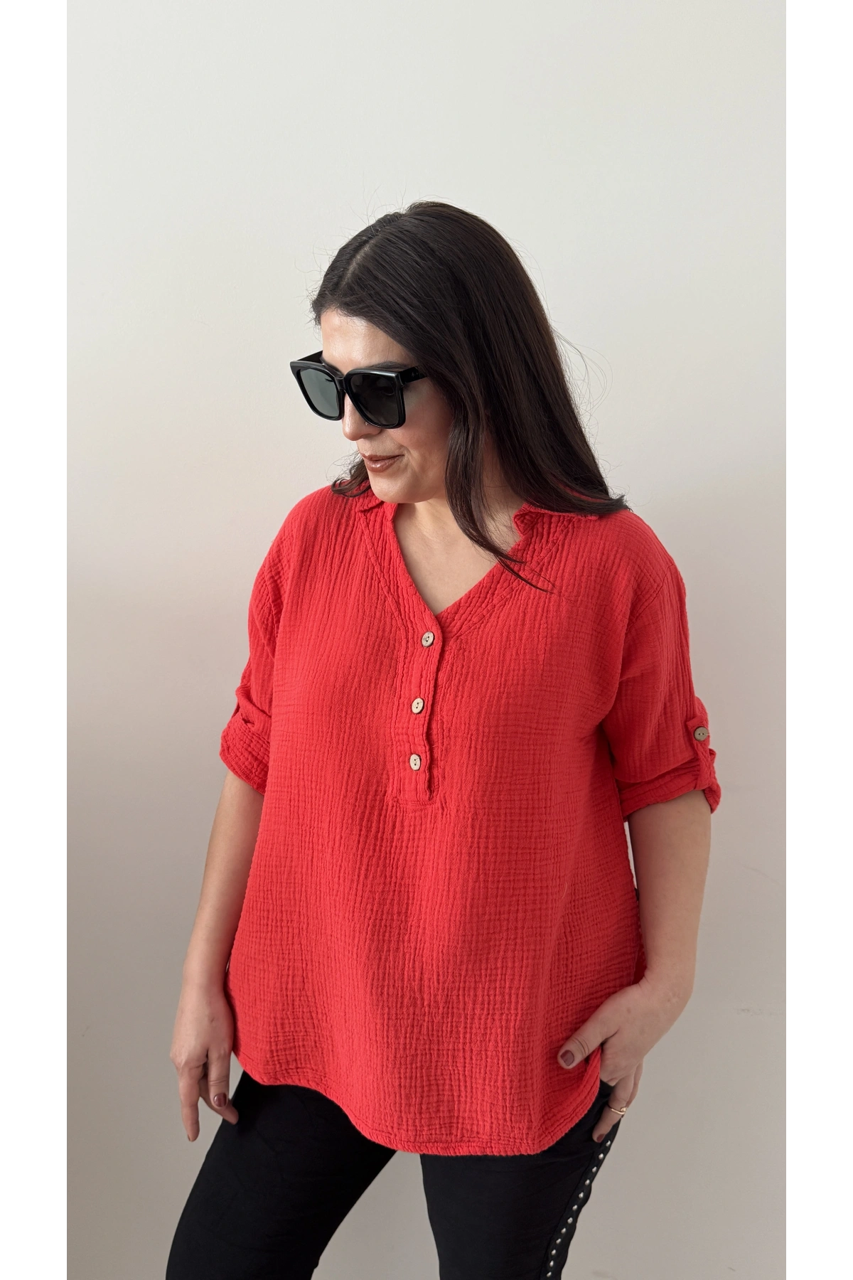 Yakalı Önü Düğmeli Narçiçeği Rengi Müslin Bluz