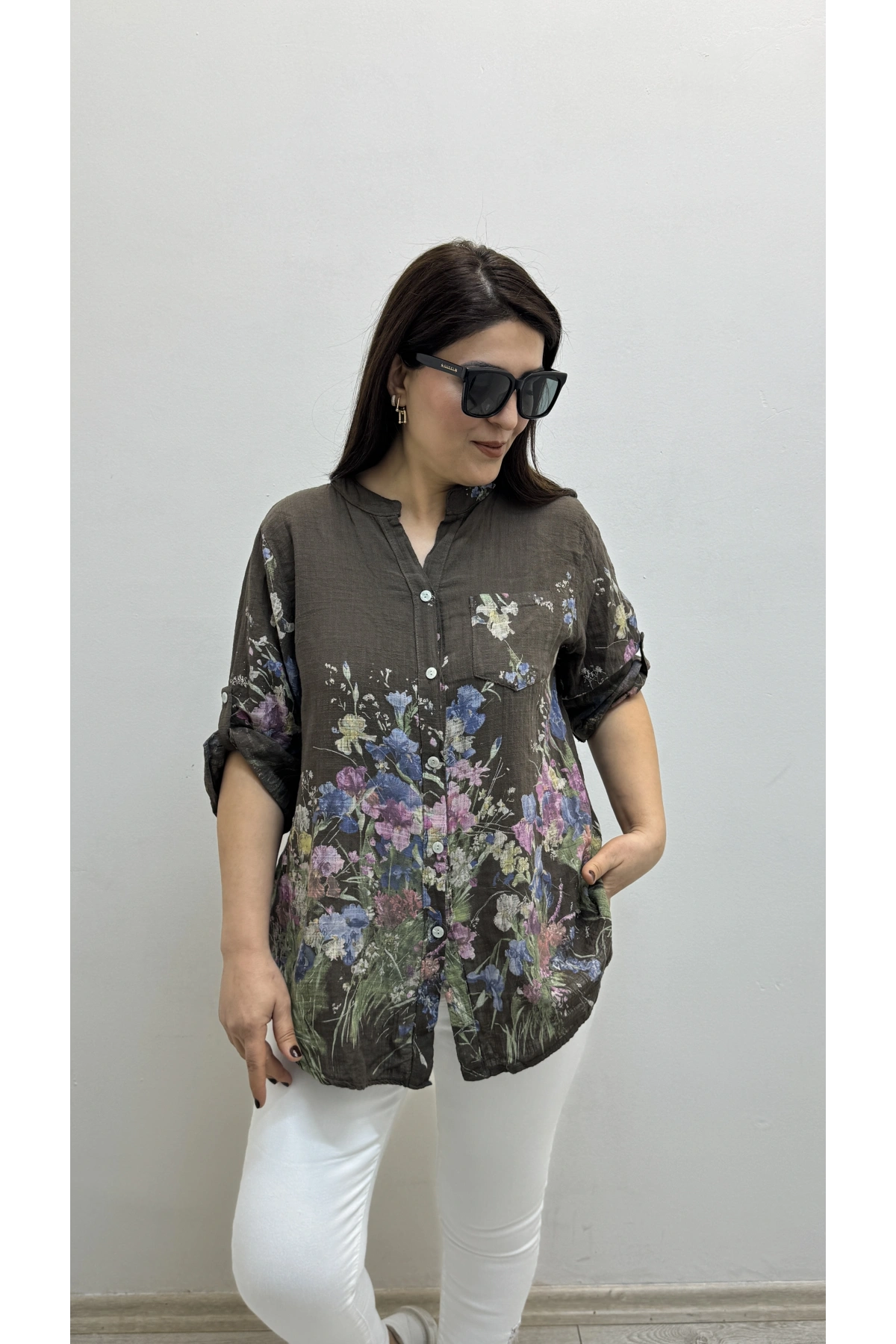 Çiçek Desenli Kahverengi İthal Gömlek