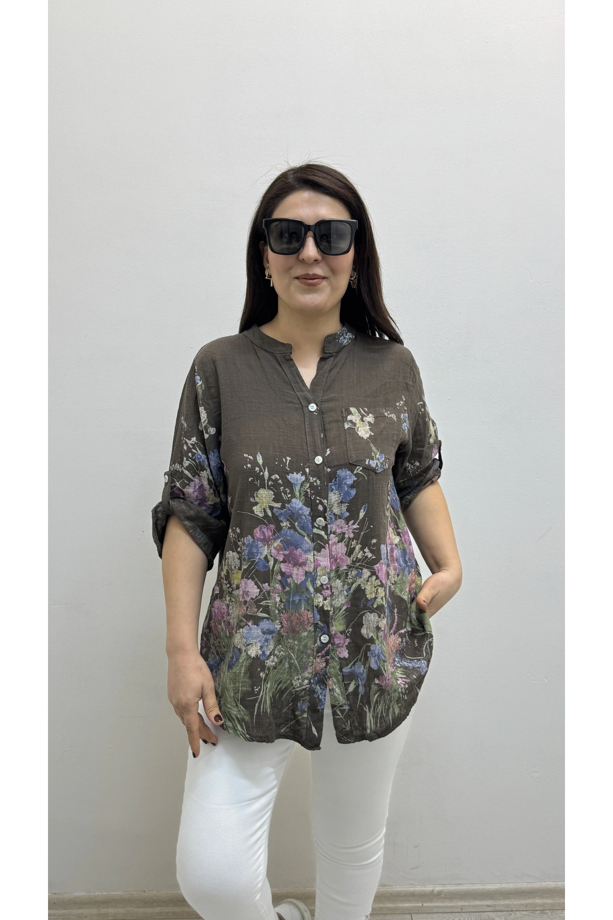 Çiçek Desenli Kahverengi İthal Gömlek