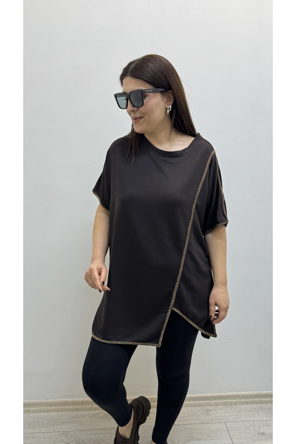 Asimetrik Kesim Sim Şeritli Kahverengi Bluz