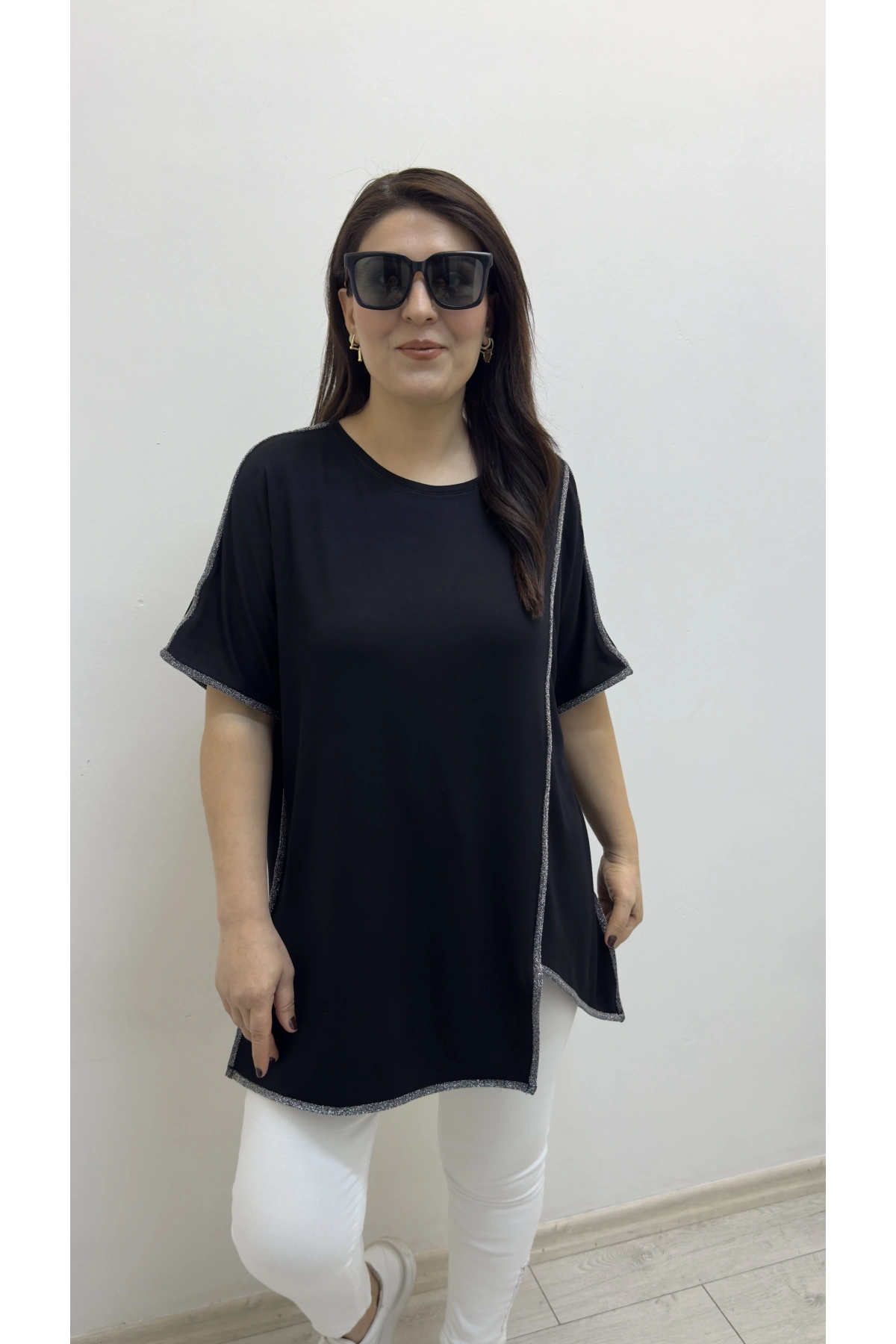Asimetrik Kesim Sim Şeritli Siyah Bluz
