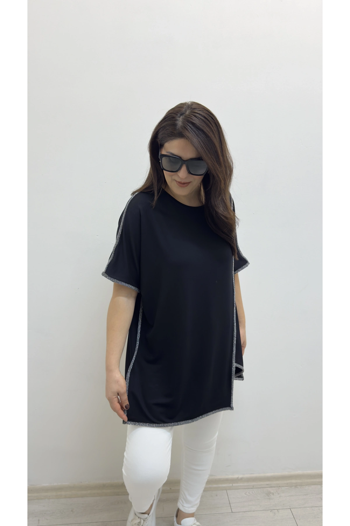 Asimetrik Kesim Sim Şeritli Siyah Bluz