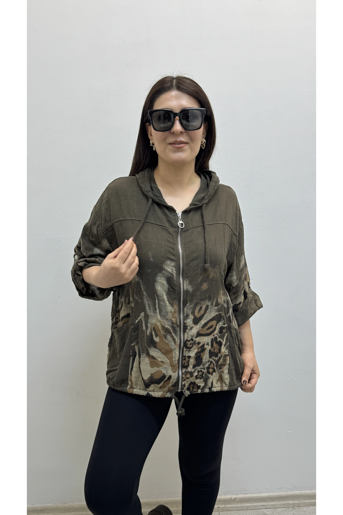 Leopar Desenli Fermuarlı Kahverengi İthal Gömlek