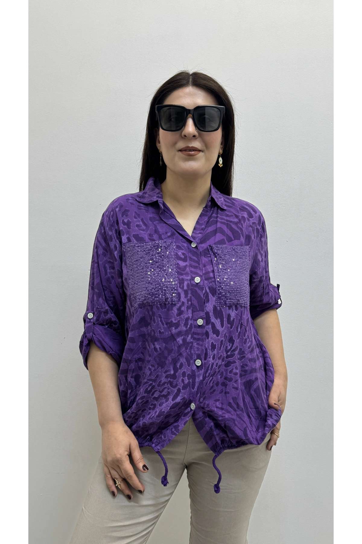 Etek Ucu Bağlamalı Payetli Leopar Desenli Mor İthal Gömlek