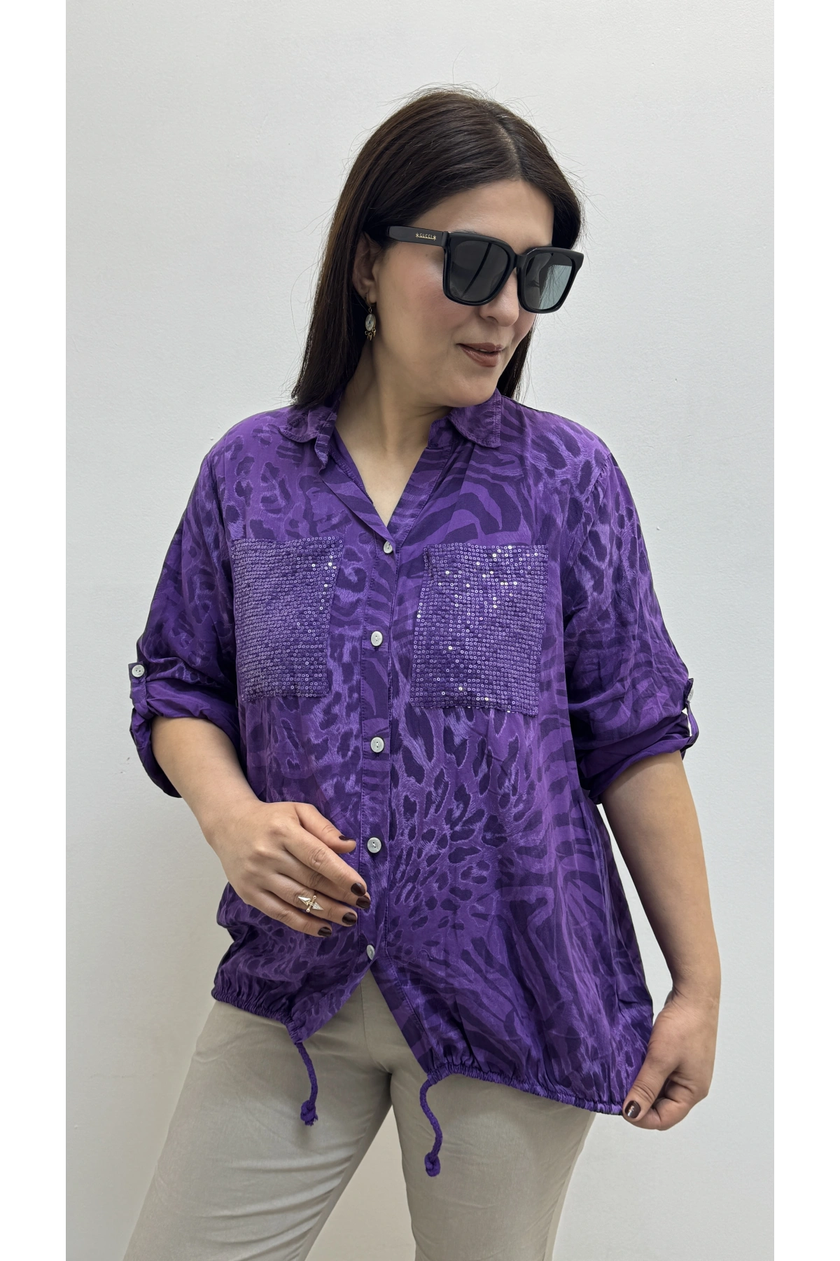 Etek Ucu Bağlamalı Payetli Leopar Desenli Mor İthal Gömlek