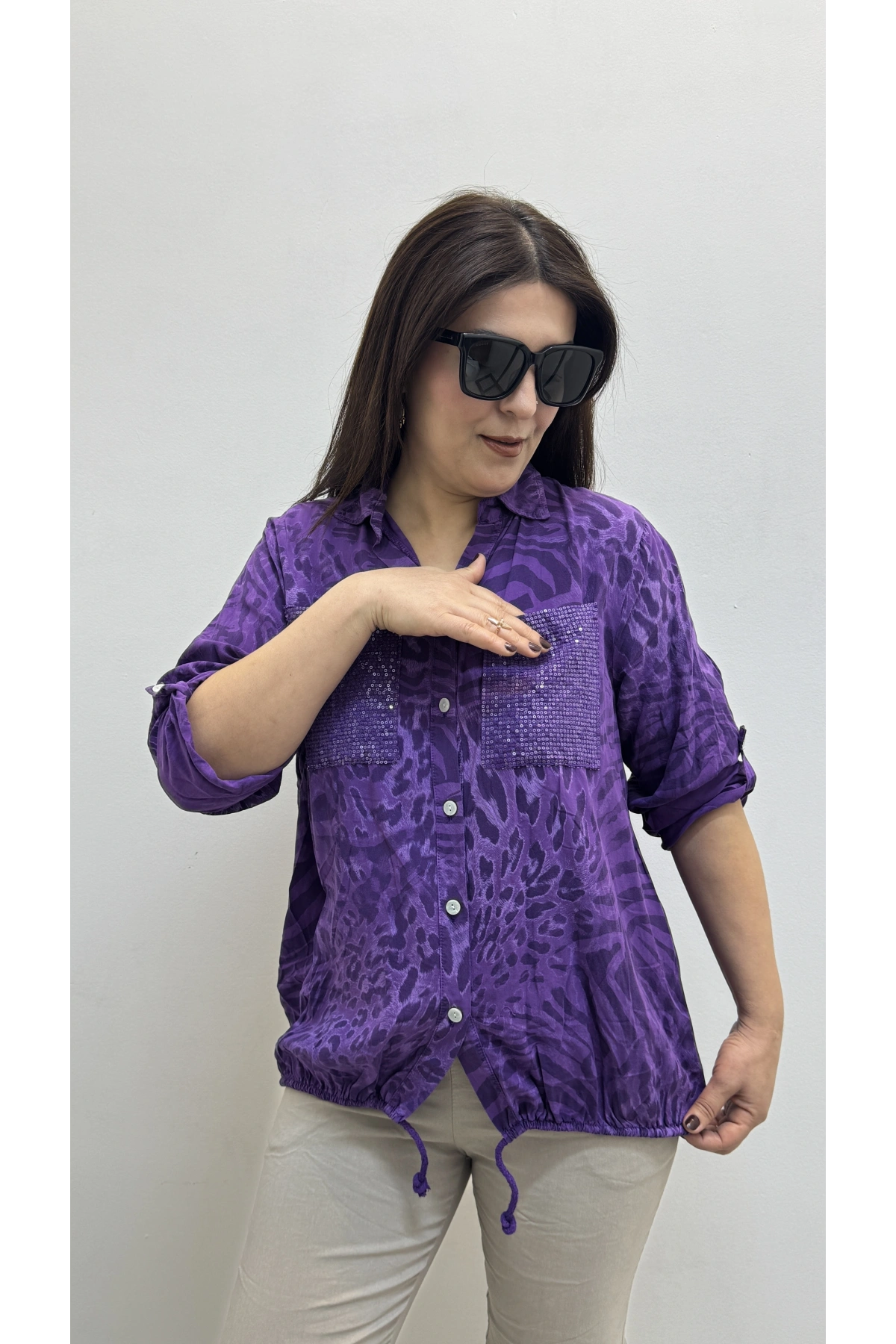Etek Ucu Bağlamalı Payetli Leopar Desenli Mor İthal Gömlek