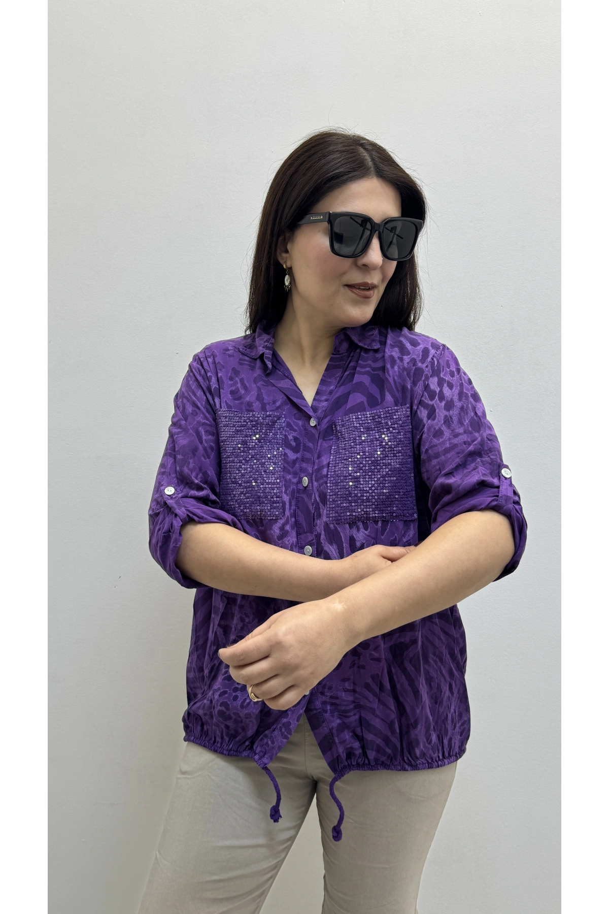 Etek Ucu Bağlamalı Payetli Leopar Desenli Mor İthal Gömlek