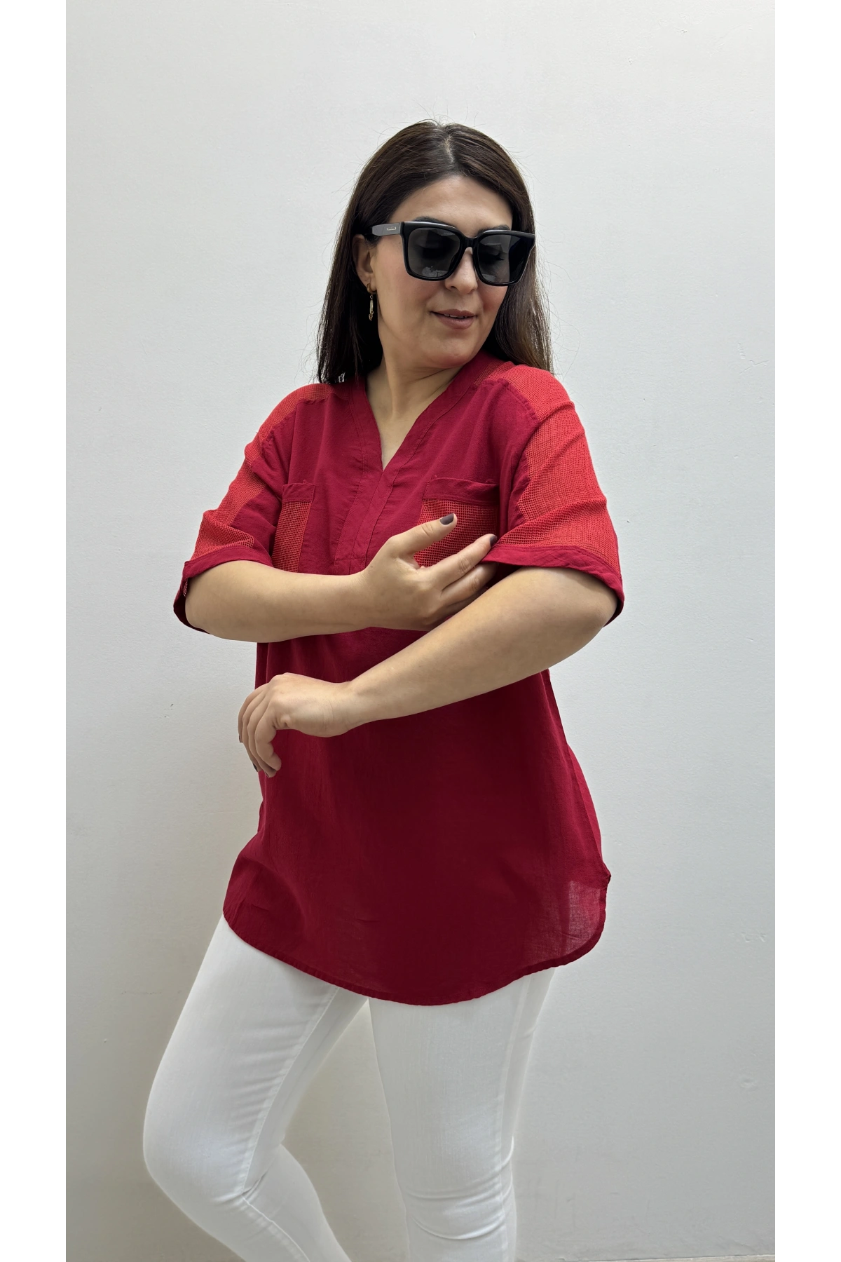 Omuz File Detaylı V Yaka Kırmızı Pamuklu Bluz