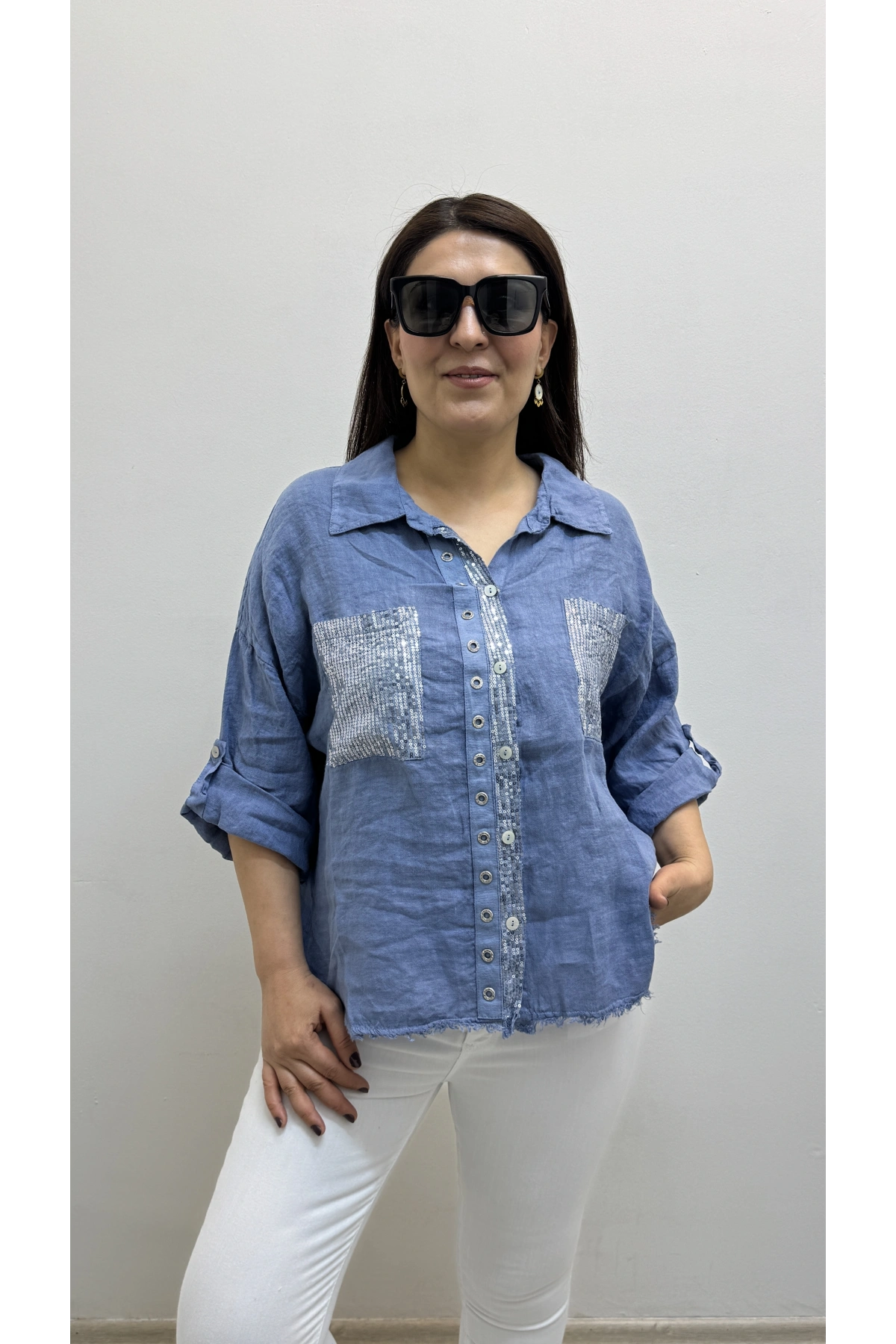 Yakalı Dirsek Kol Pul Payet İşlemeli Mavi İthal Keten Gömlek