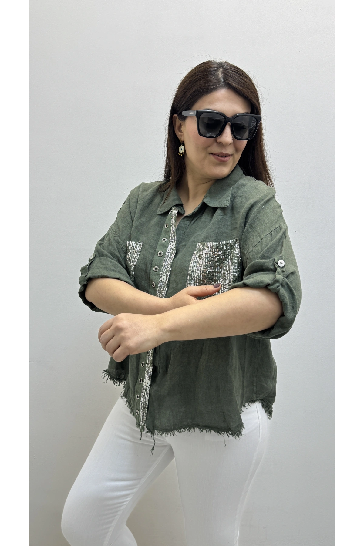 Yakalı Dirsek Kol Pul Payet İşlemeli Haki Yeşil İthal Keten Gömlek