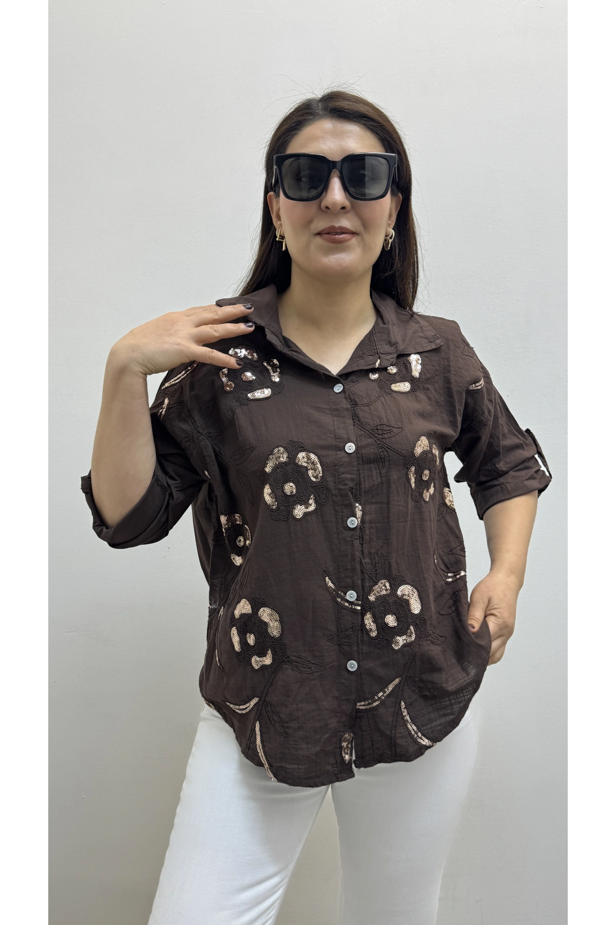 Çiçek Desenli Pul Payet İşlemeli Kahverengi İthal Gömlek