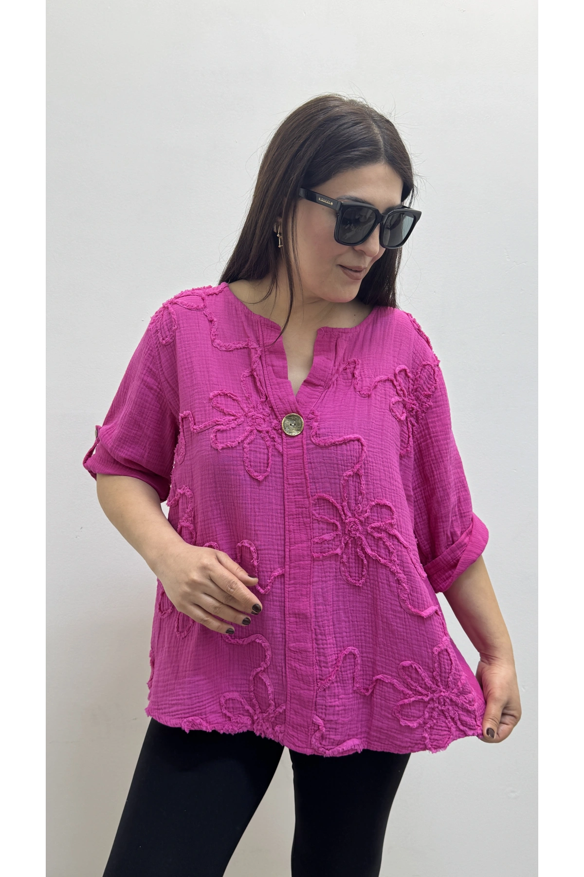 Kabartma Desenli Pembe Renk Müslin Bluz