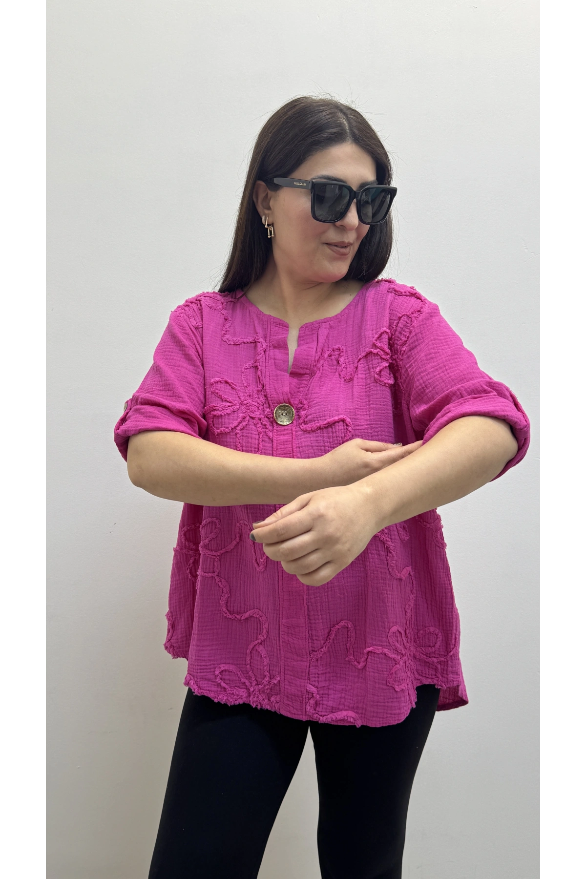 Kabartma Desenli Pembe Renk Müslin Bluz