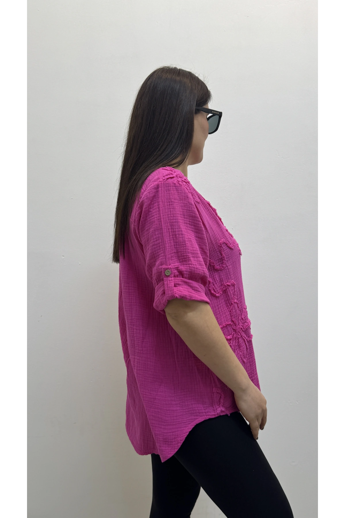 Kabartma Desenli Pembe Renk Müslin Bluz