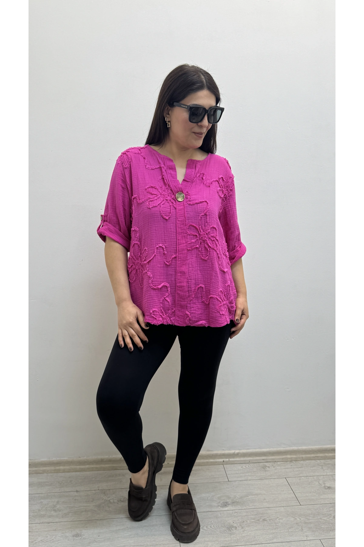 Kabartma Desenli Pembe Renk Müslin Bluz