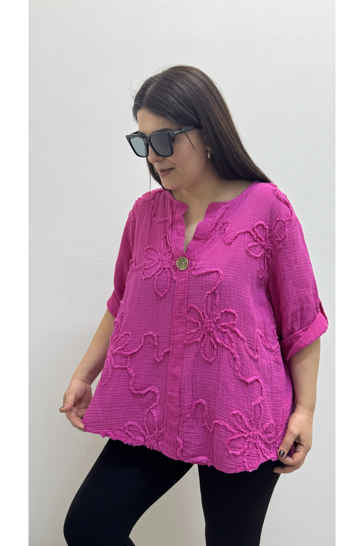 Kabartma Desenli Pembe Renk Müslin Bluz