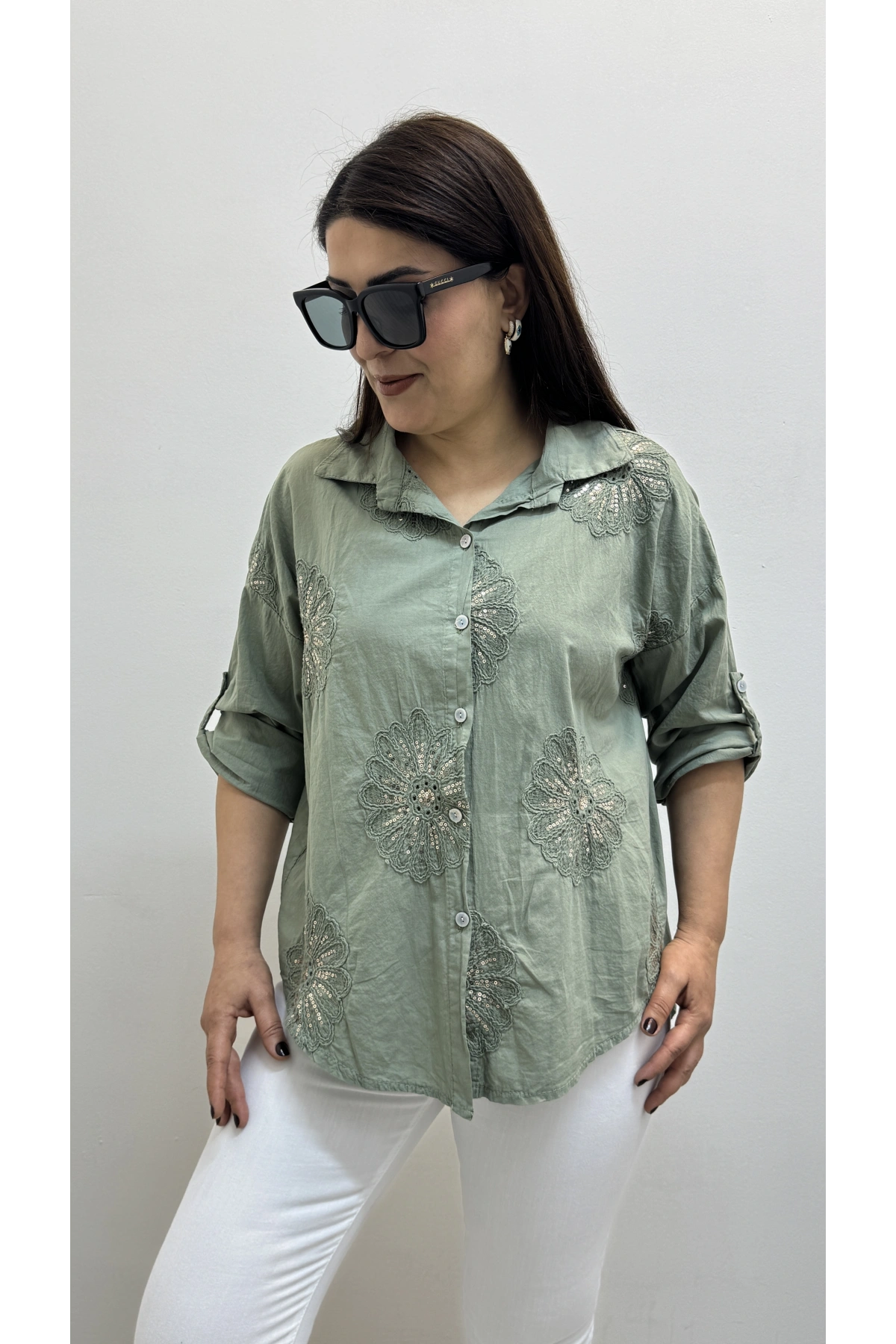 Nakış Ve Pul Payet İşlemeli Yeşil İthal Gömlek