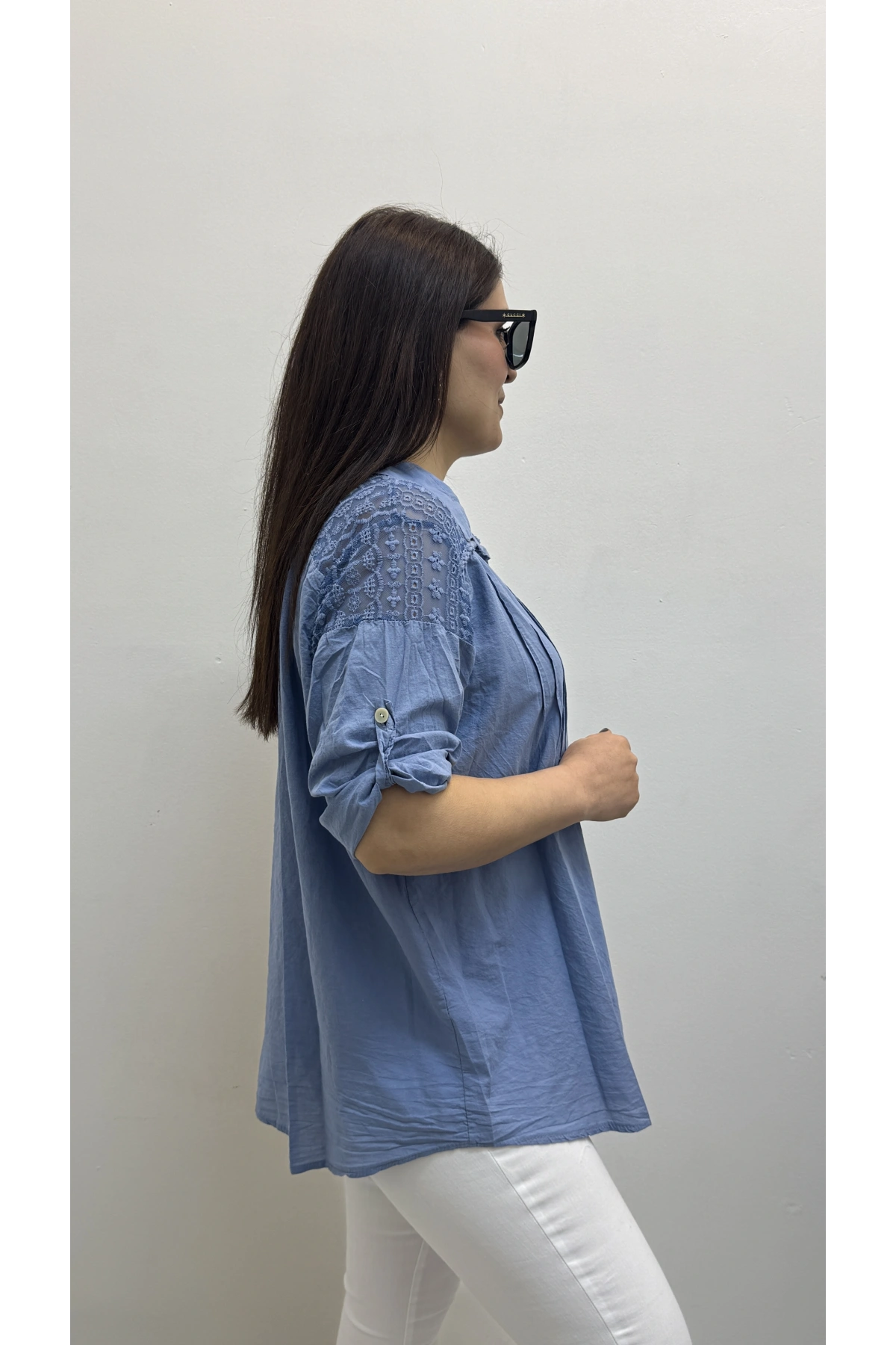 Omuz Tül Ve Dantel Detaylı Pile Dikişli Mavi İthal Gömlek