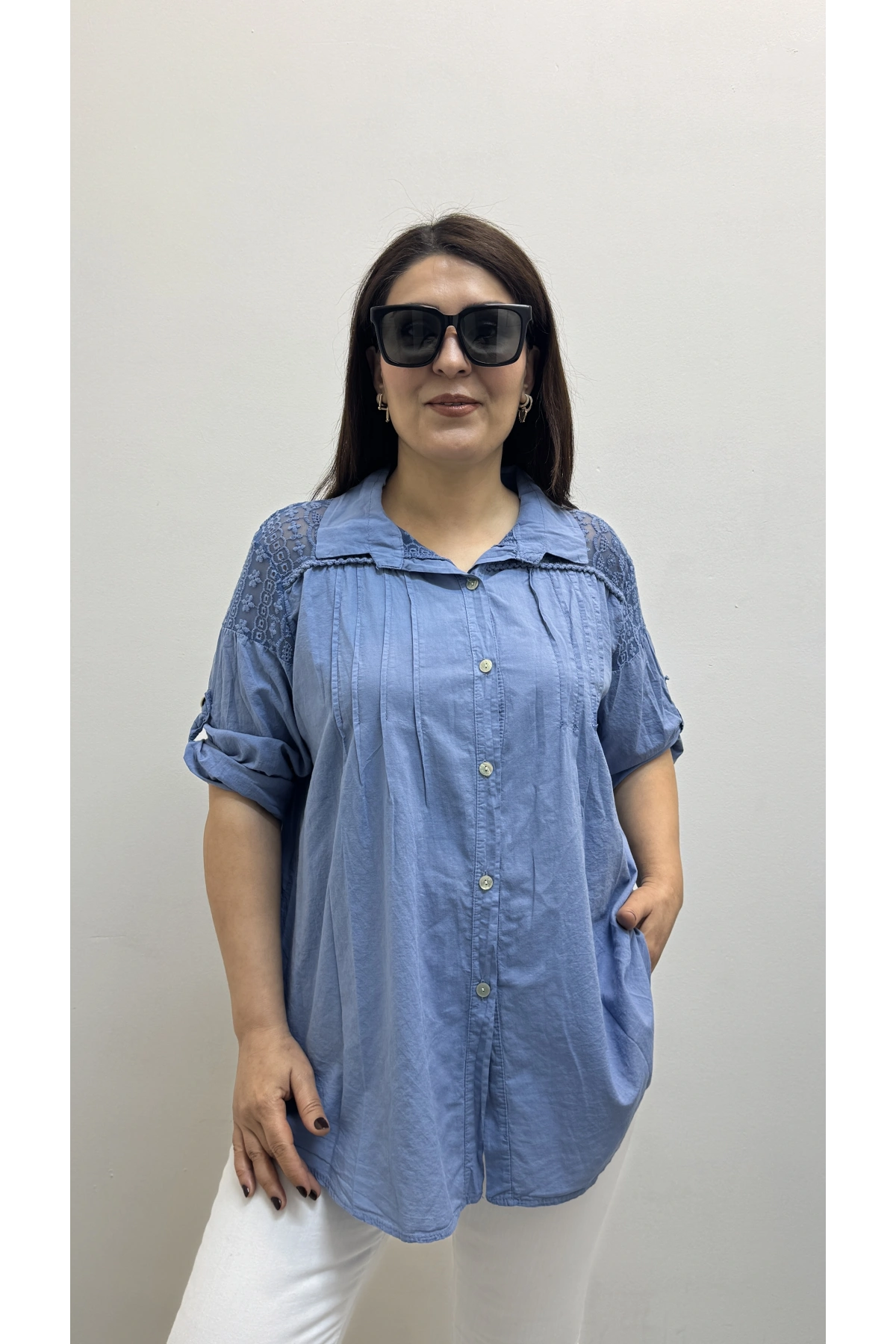 Omuz Tül Ve Dantel Detaylı Pile Dikişli Mavi İthal Gömlek