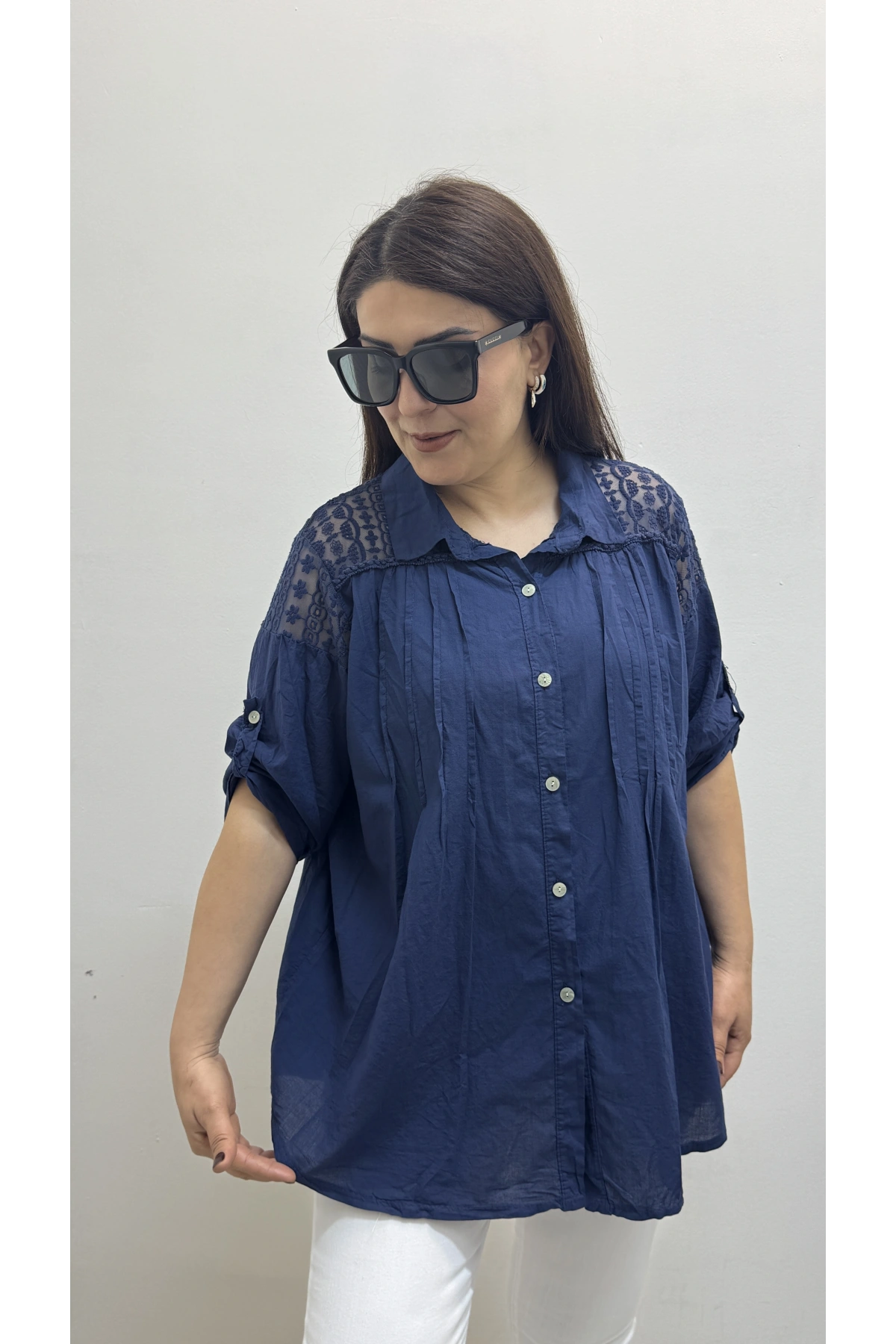 Omuz Tül Ve Dantel Detaylı Pile Dikişli Lacivert İthal Gömlek