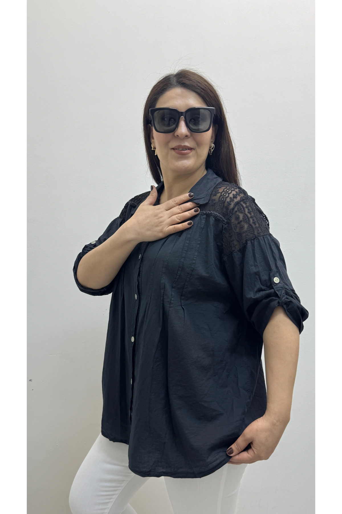 Omuz Tül Ve Dantel Detaylı Pile Dikişli Siyah Renk İthal Gömlek