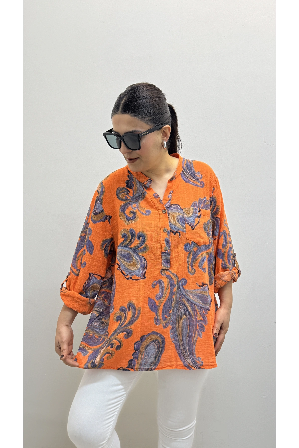 Yaprak Desenli Hakim Yaka Turuncu İthal Gömlek