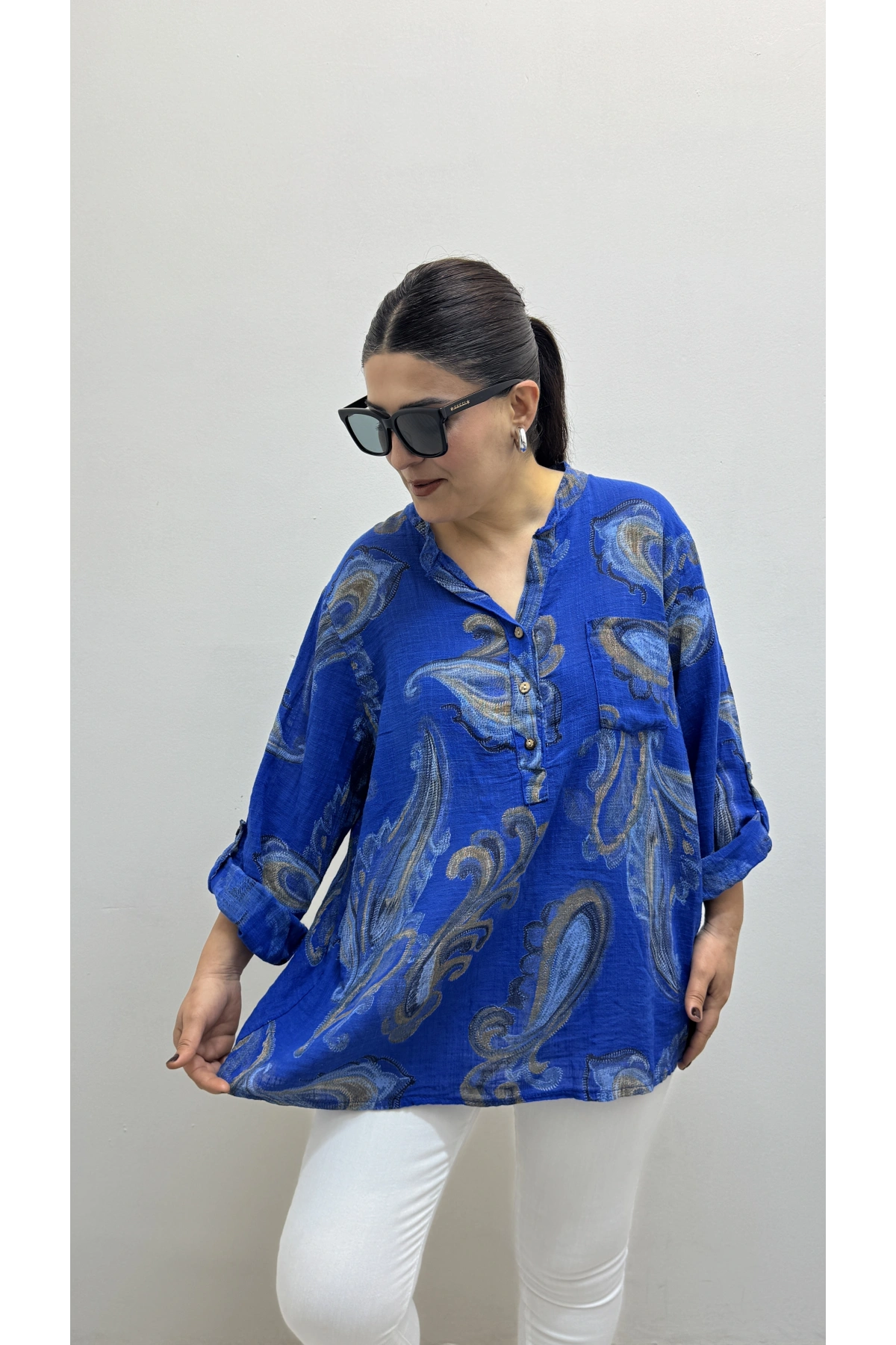 Yaprak Desenli Hakim Yaka Saks Mavi İthal Gömlek