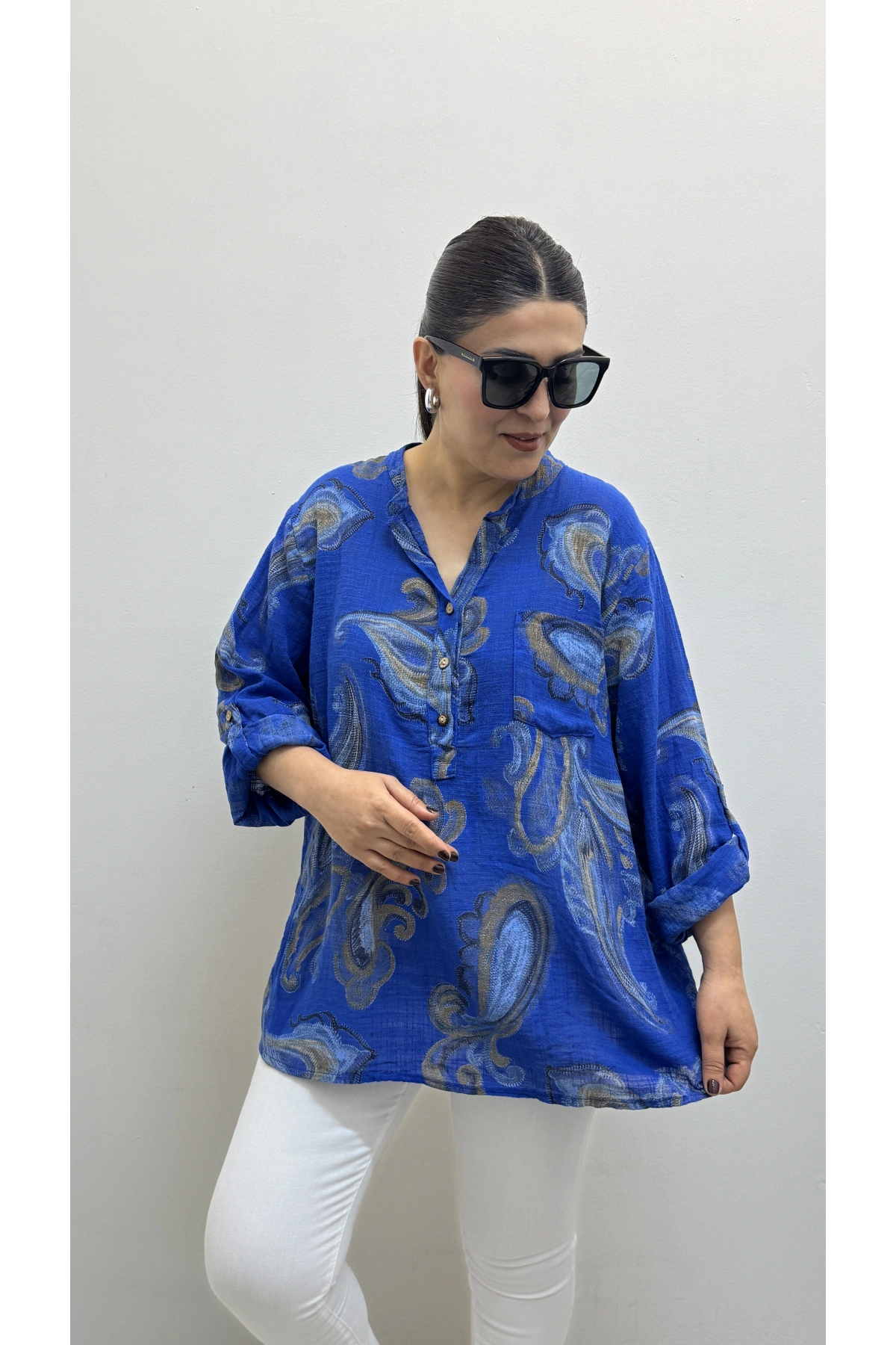 Yaprak Desenli Hakim Yaka Saks Mavi İthal Gömlek
