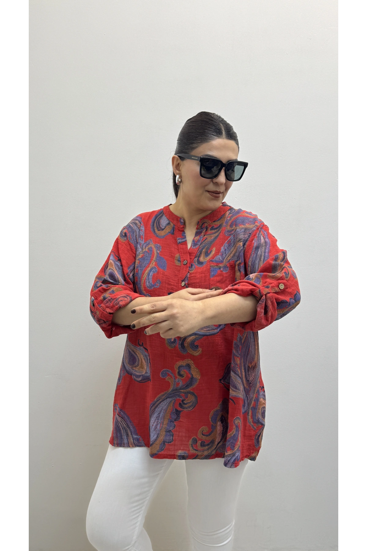 Yaprak Desenli Hakim Yaka Kırmızı İthal Gömlek