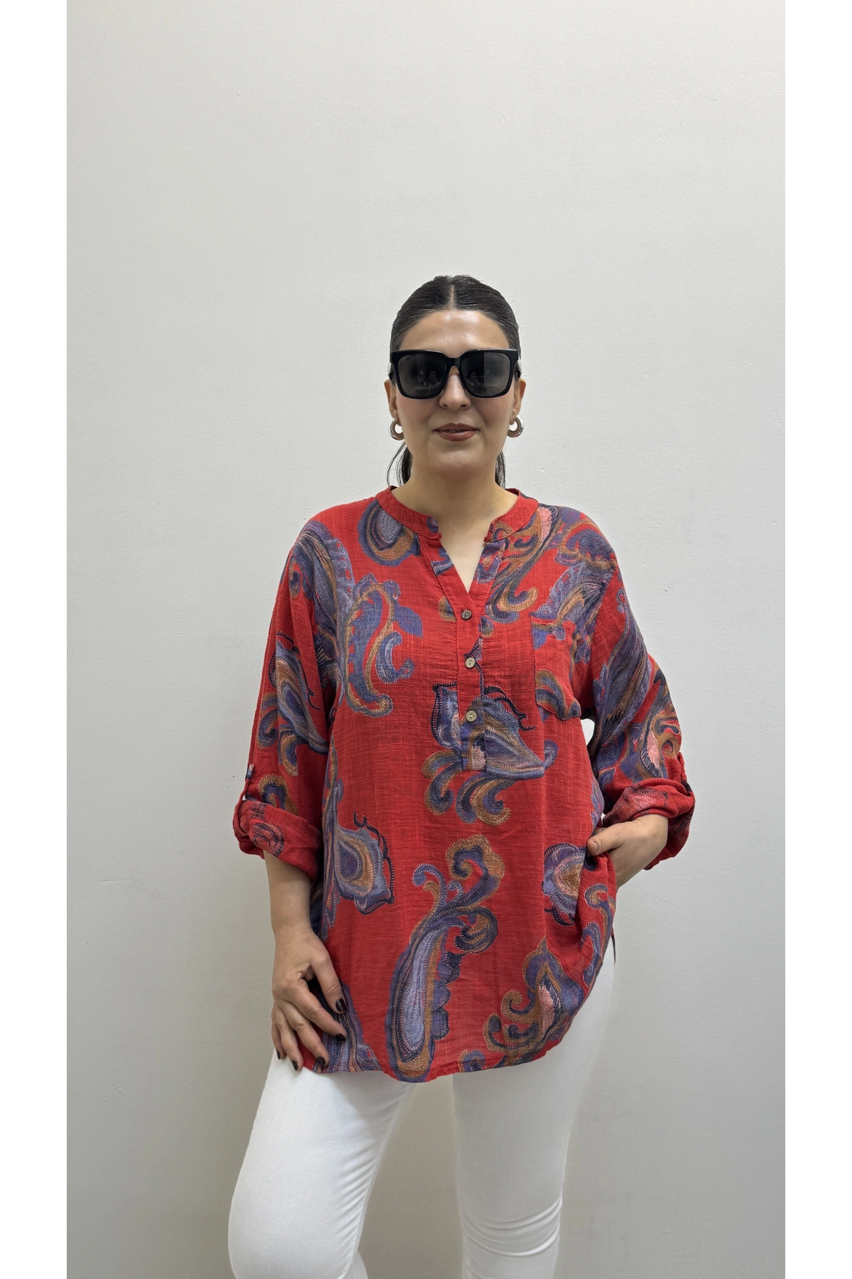 Yaprak Desenli Hakim Yaka Kırmızı İthal Gömlek