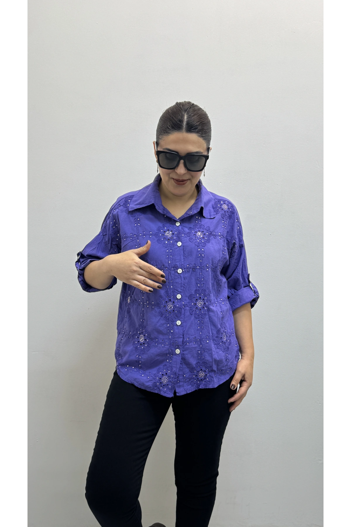 Nakış Ve Pul Payet İşlemeli Yakalı Mor Renk İthal Gömlek